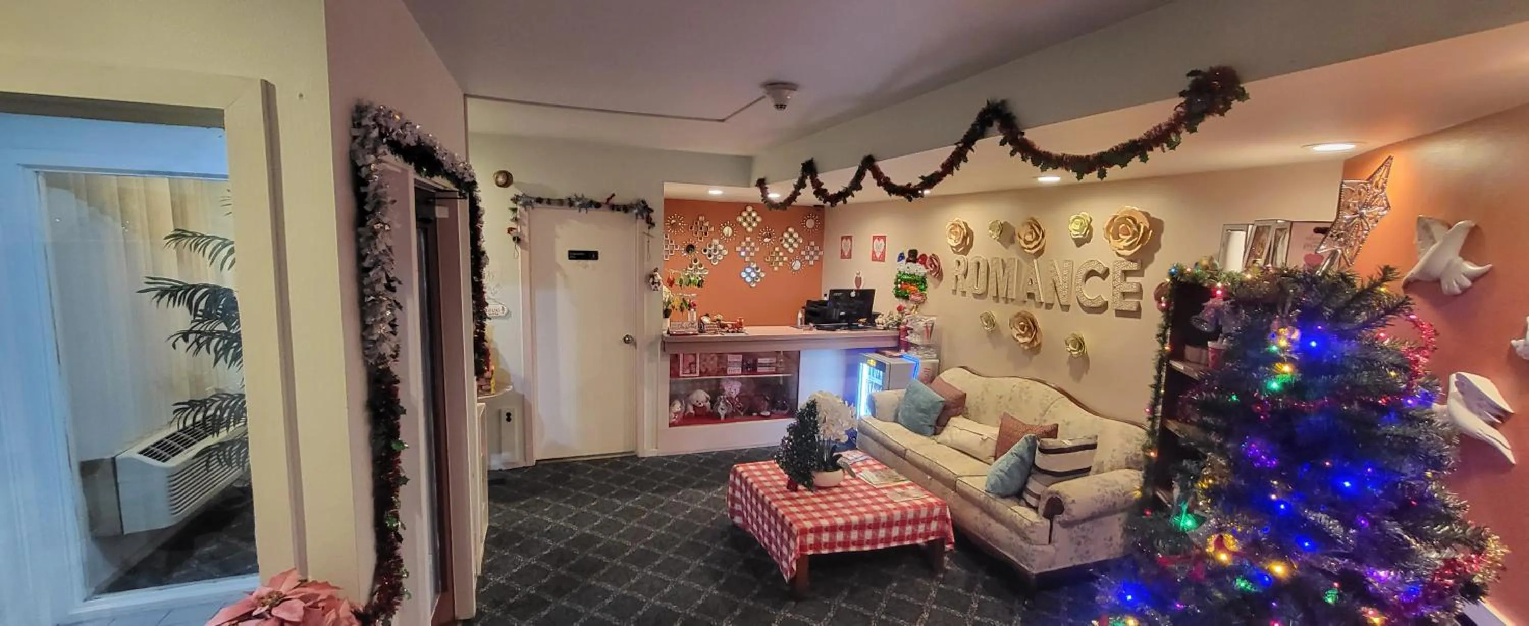 Lobby or reception in Inn of the Dove Harrisburg-Hershey Romantic Suites