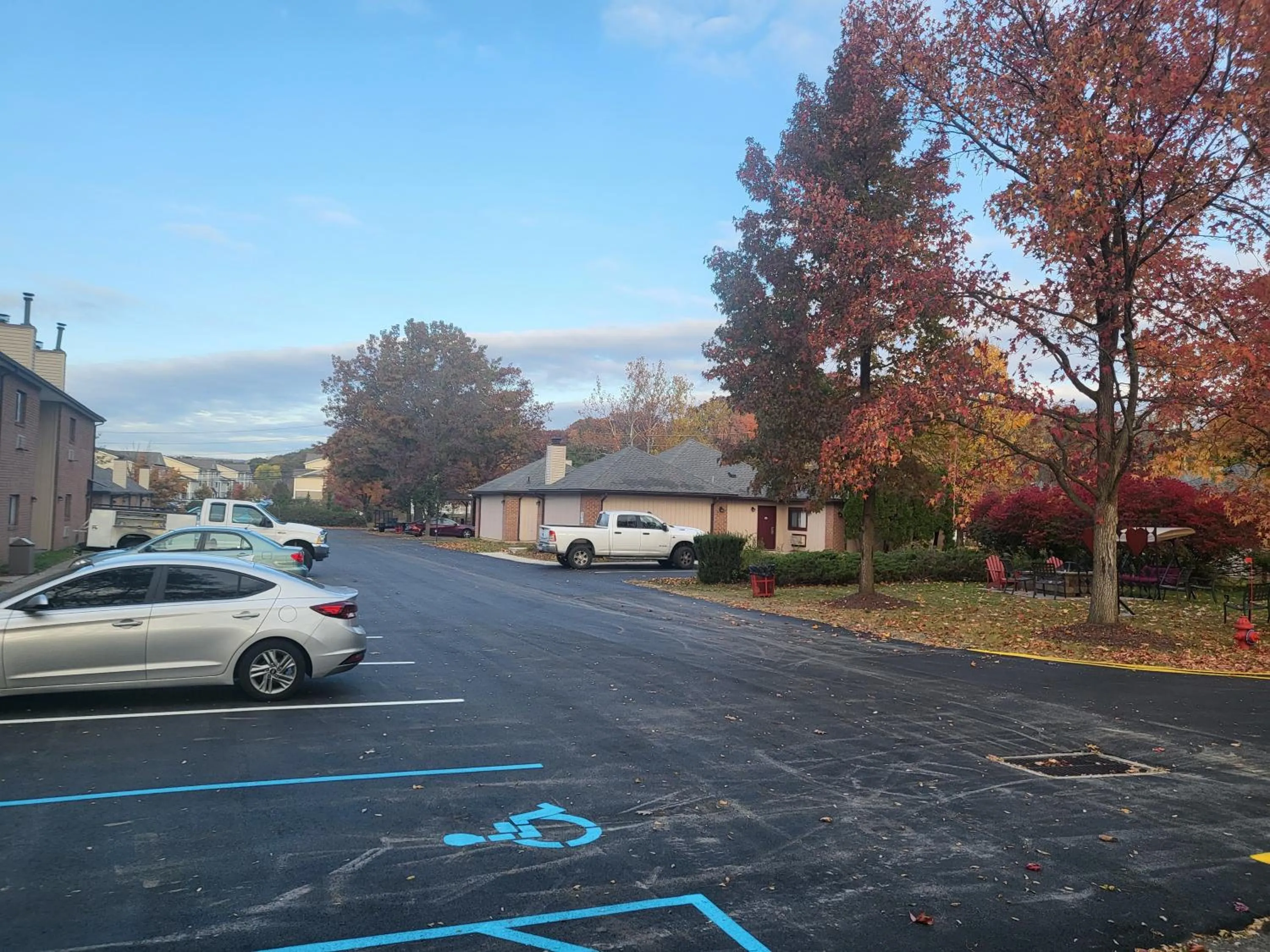 Parking in Inn of the Dove Harrisburg-Hershey Romantic Suites