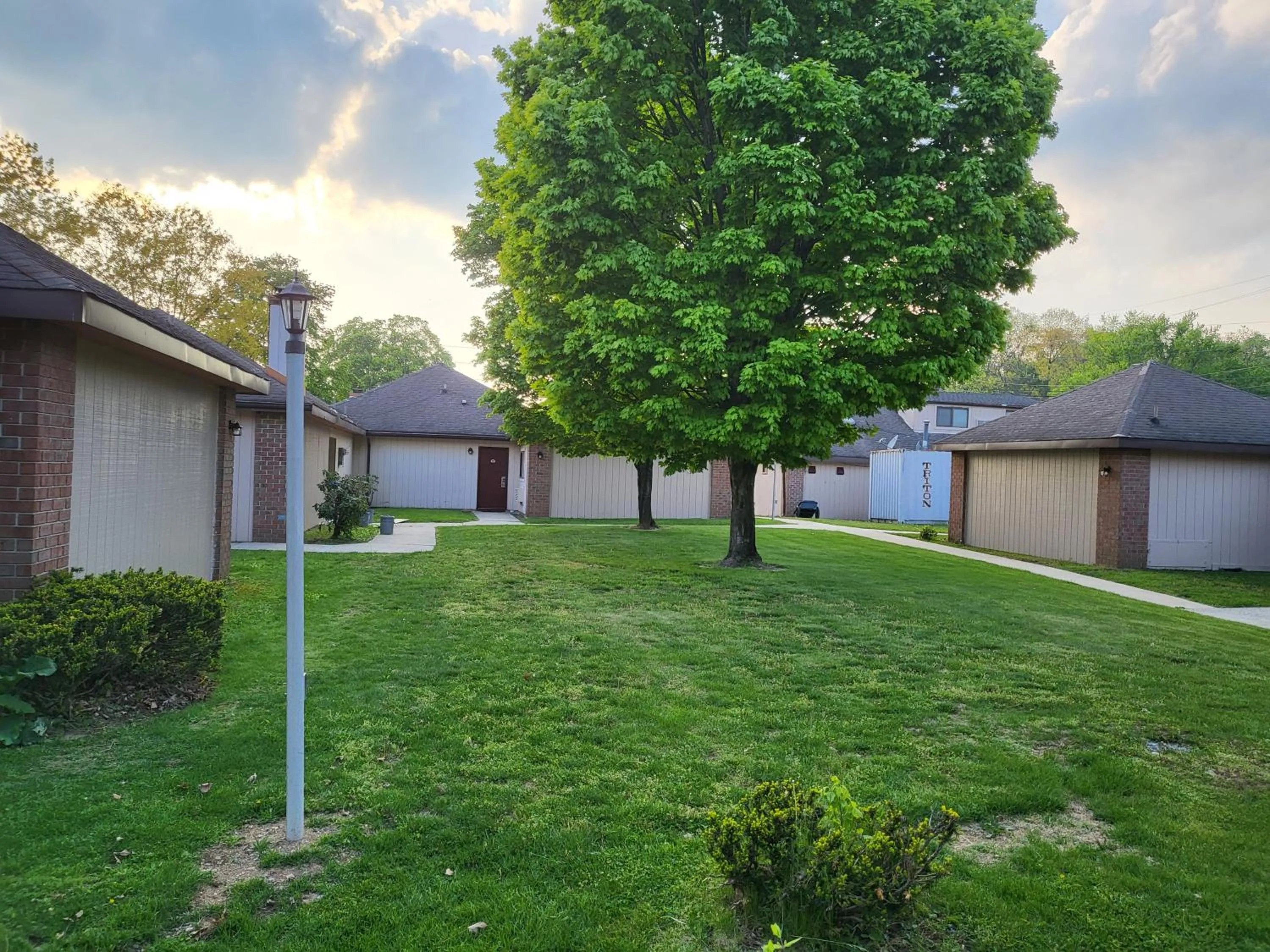 Property building in Inn of the Dove Harrisburg-Hershey Romantic Suites