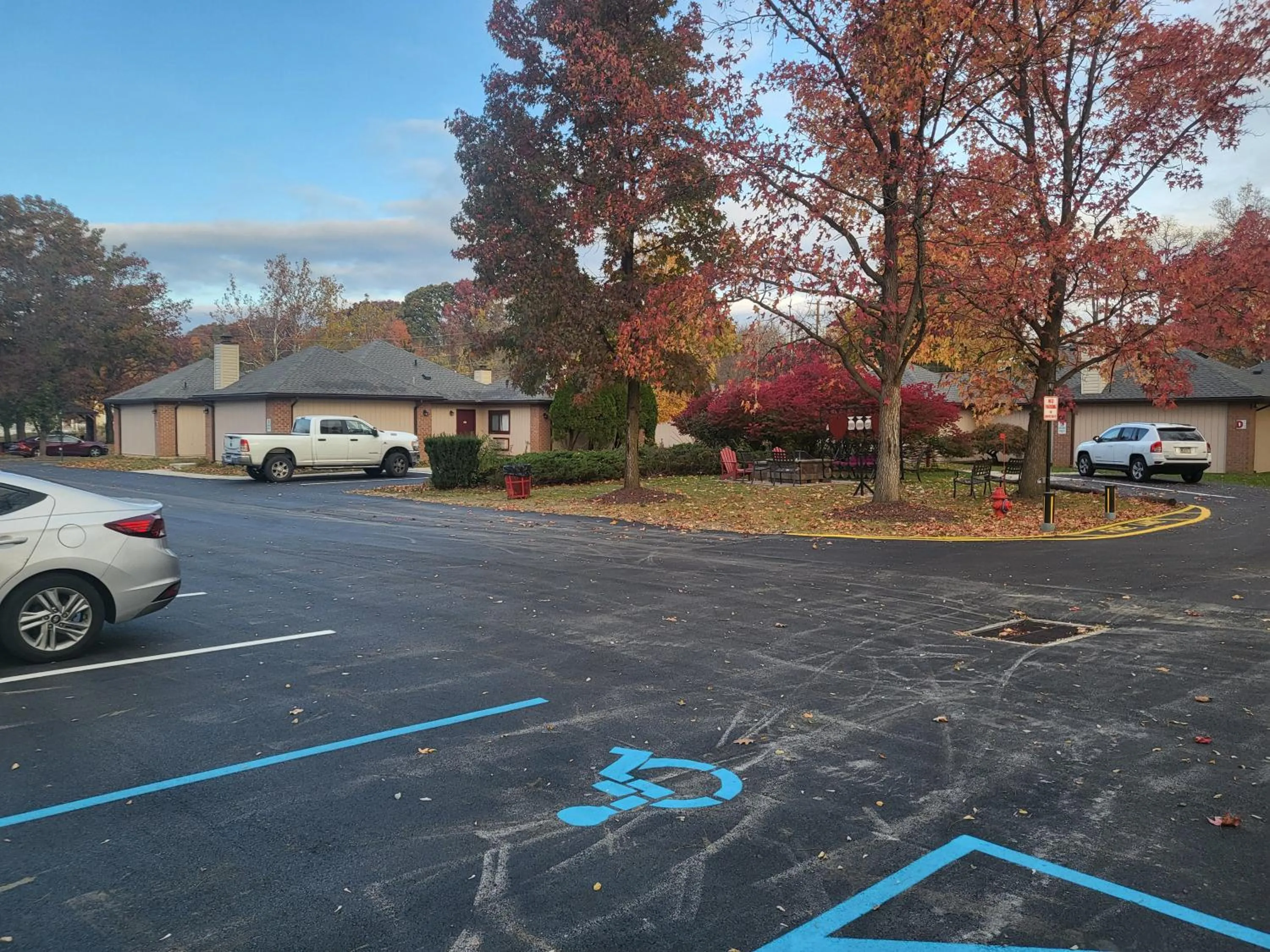 Parking in Inn of the Dove Harrisburg-Hershey Romantic Suites