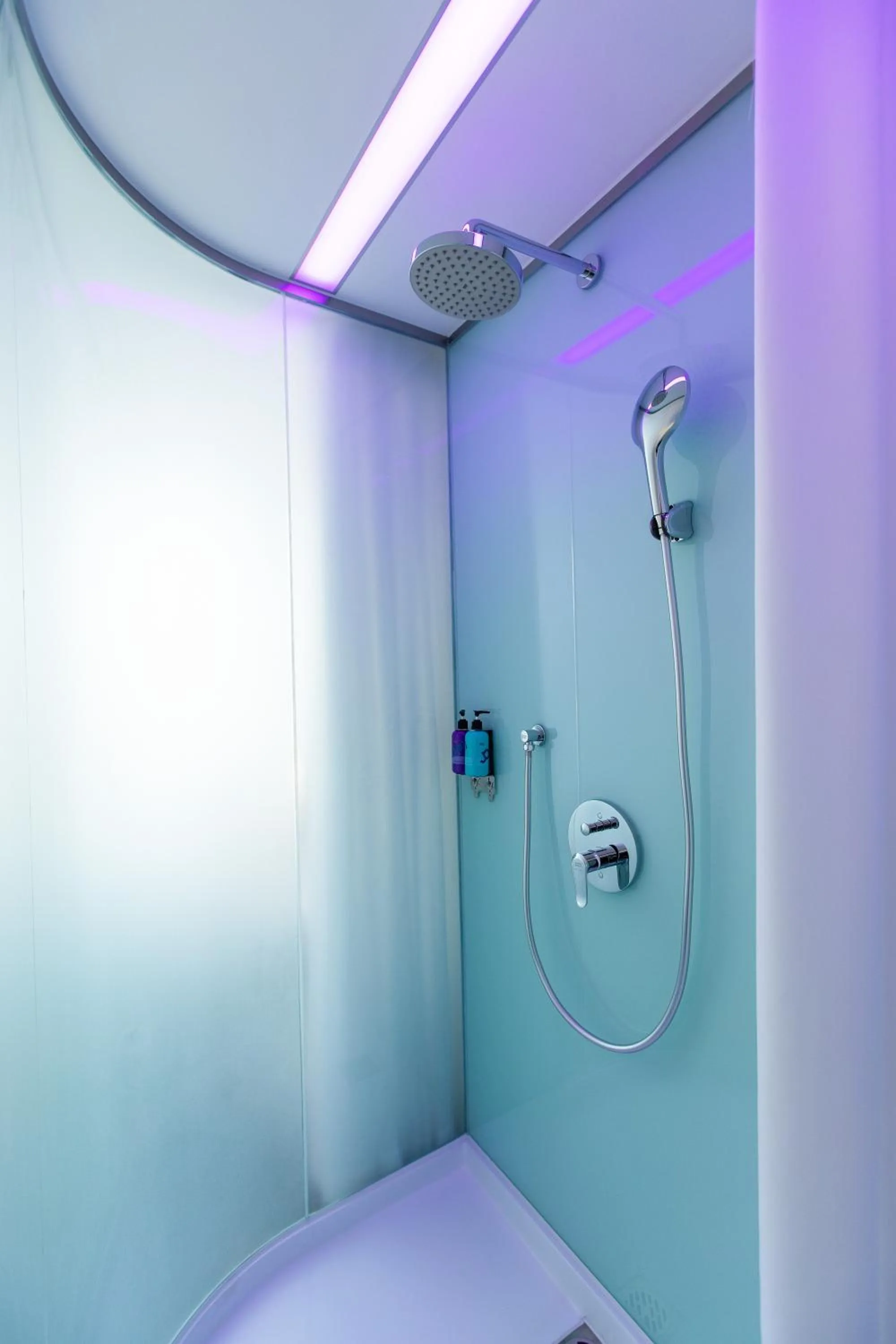 Shower in Tru by Hilton Lao Cai City Riverside