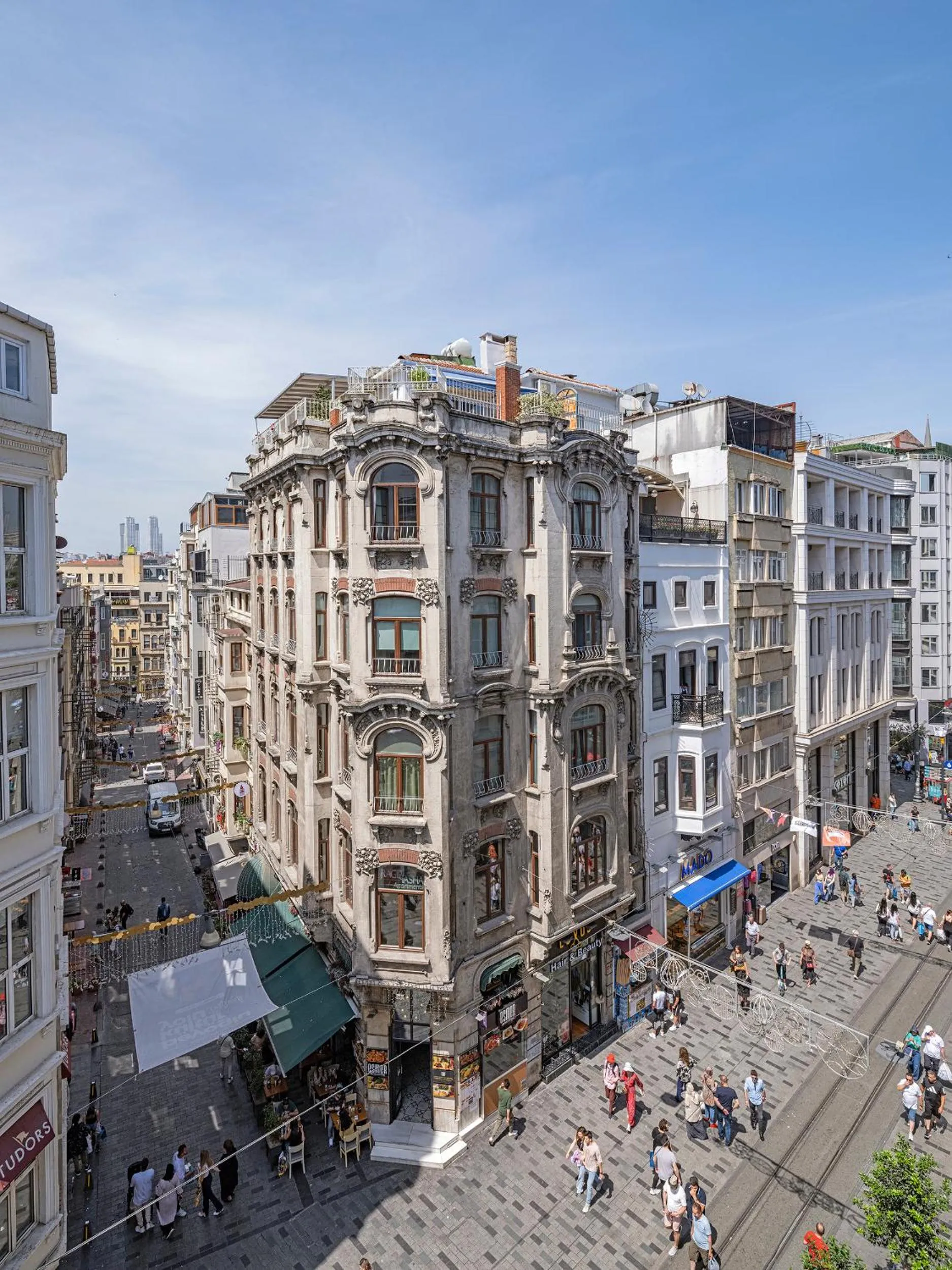 City view in Ragip Pasha Apartments