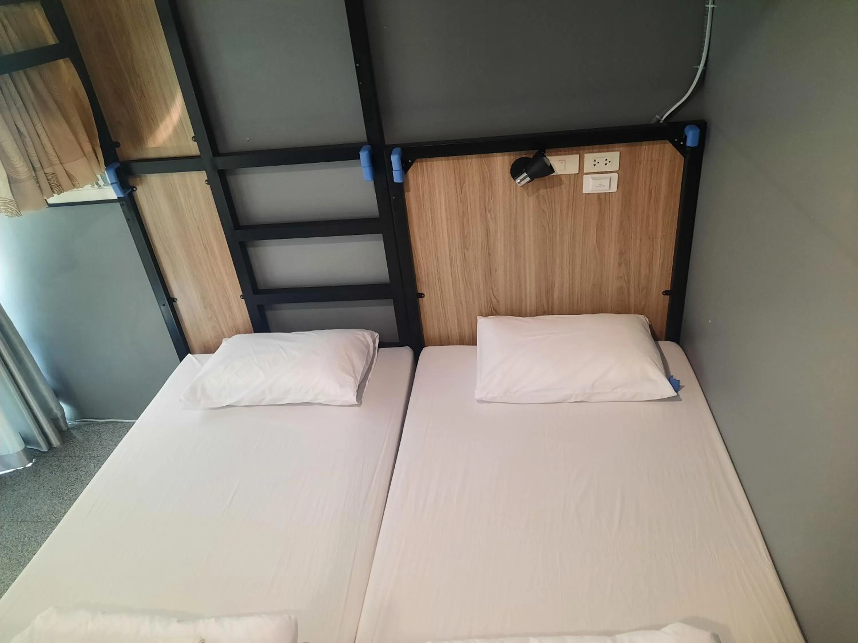 Bed in SLEEP TO FLY HOTEL & HOSTEL suvarnabhumi airport