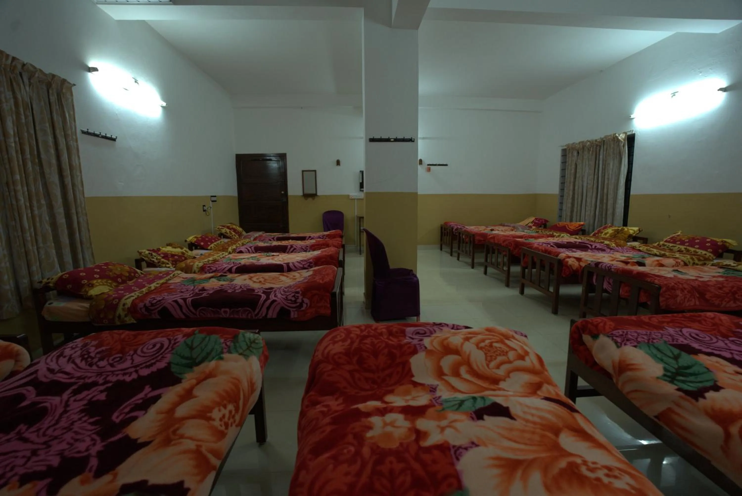 Photo of the whole room, Bed in AC MIST