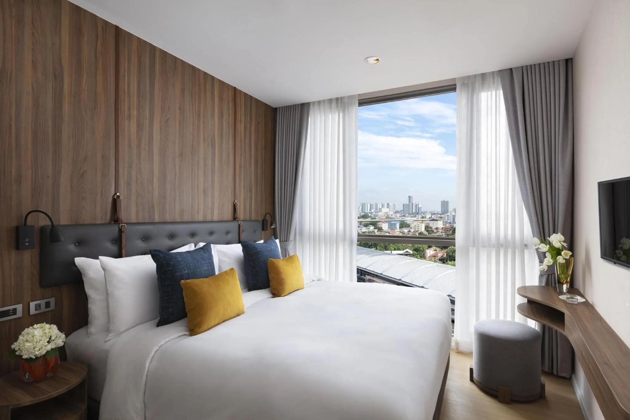 Bedroom, Bed in Oakwood Suites Tiwanon Bangkok