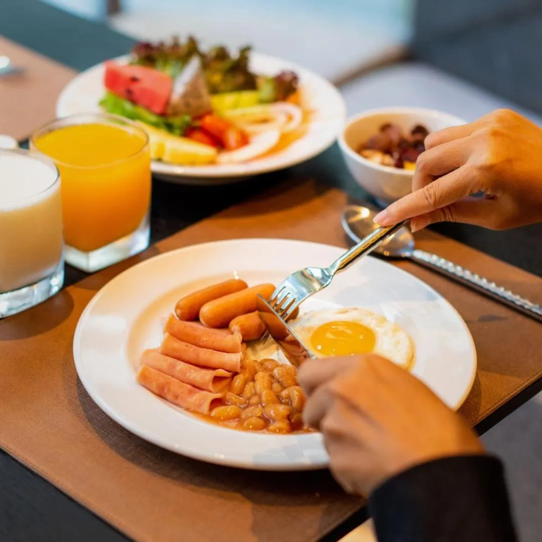 Breakfast in Oakwood Suites Tiwanon Bangkok
