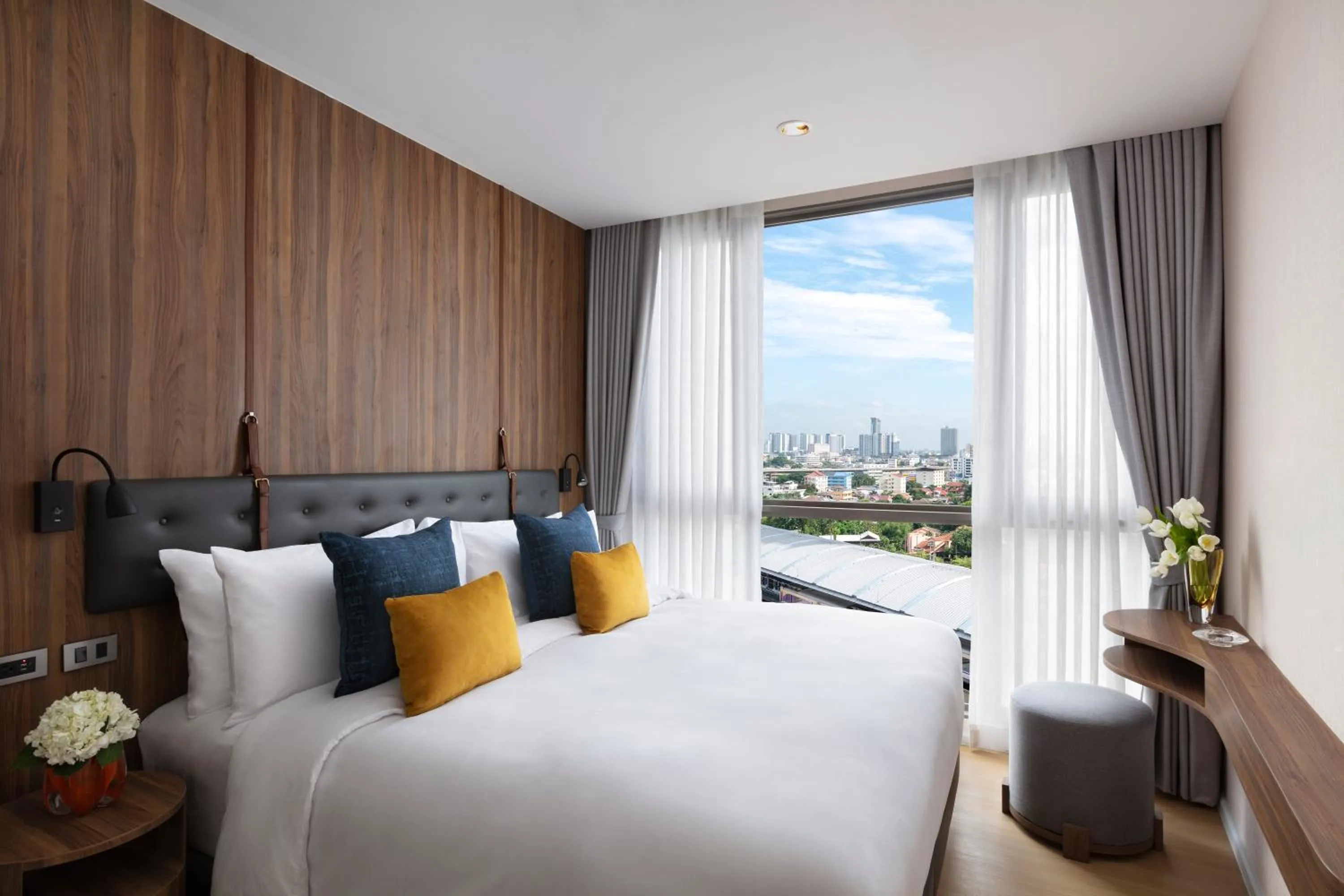 One Bedroom Deluxe Twin in Oakwood Suites Tiwanon Bangkok