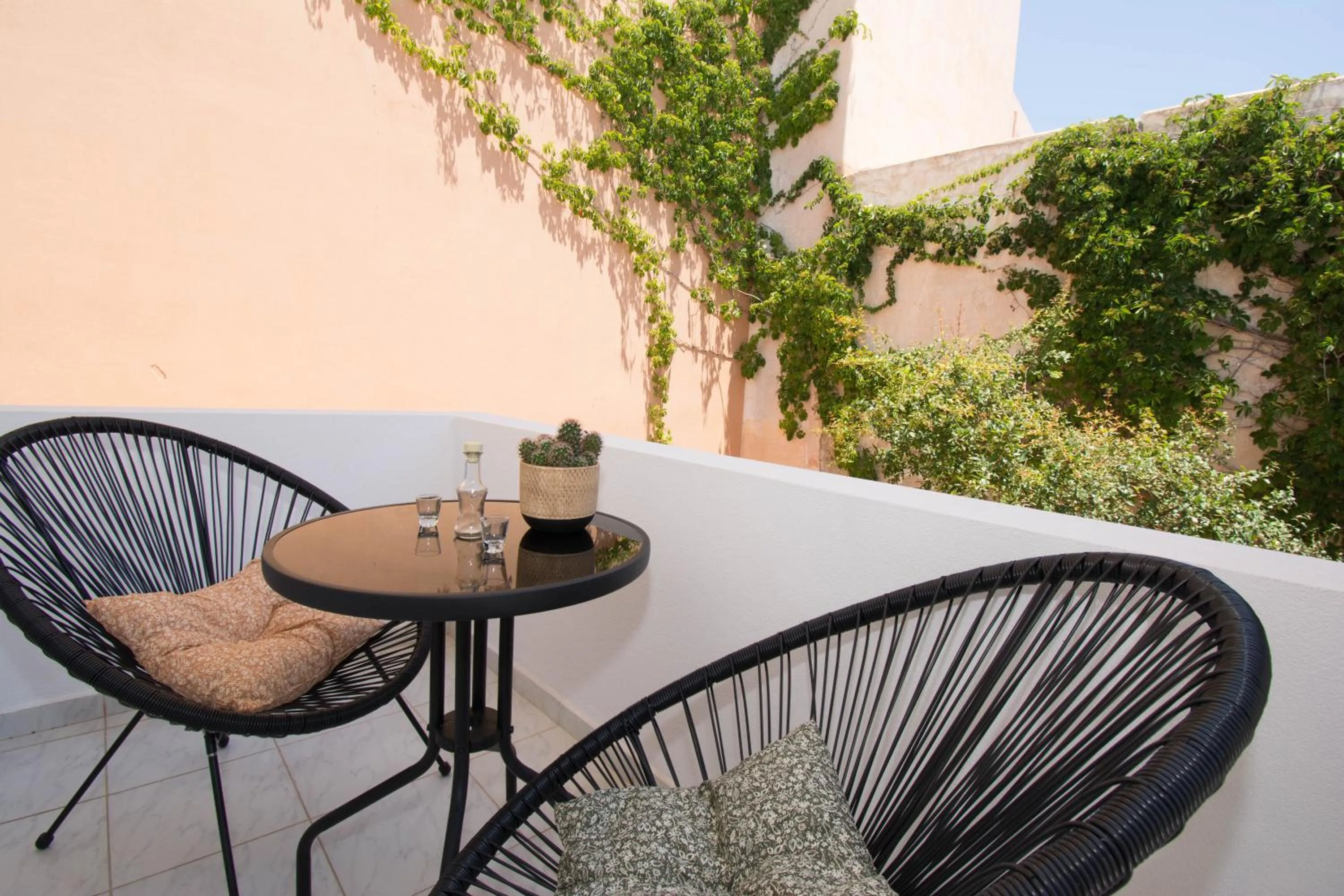 Property building in Jasmine Suites "By Checkin"