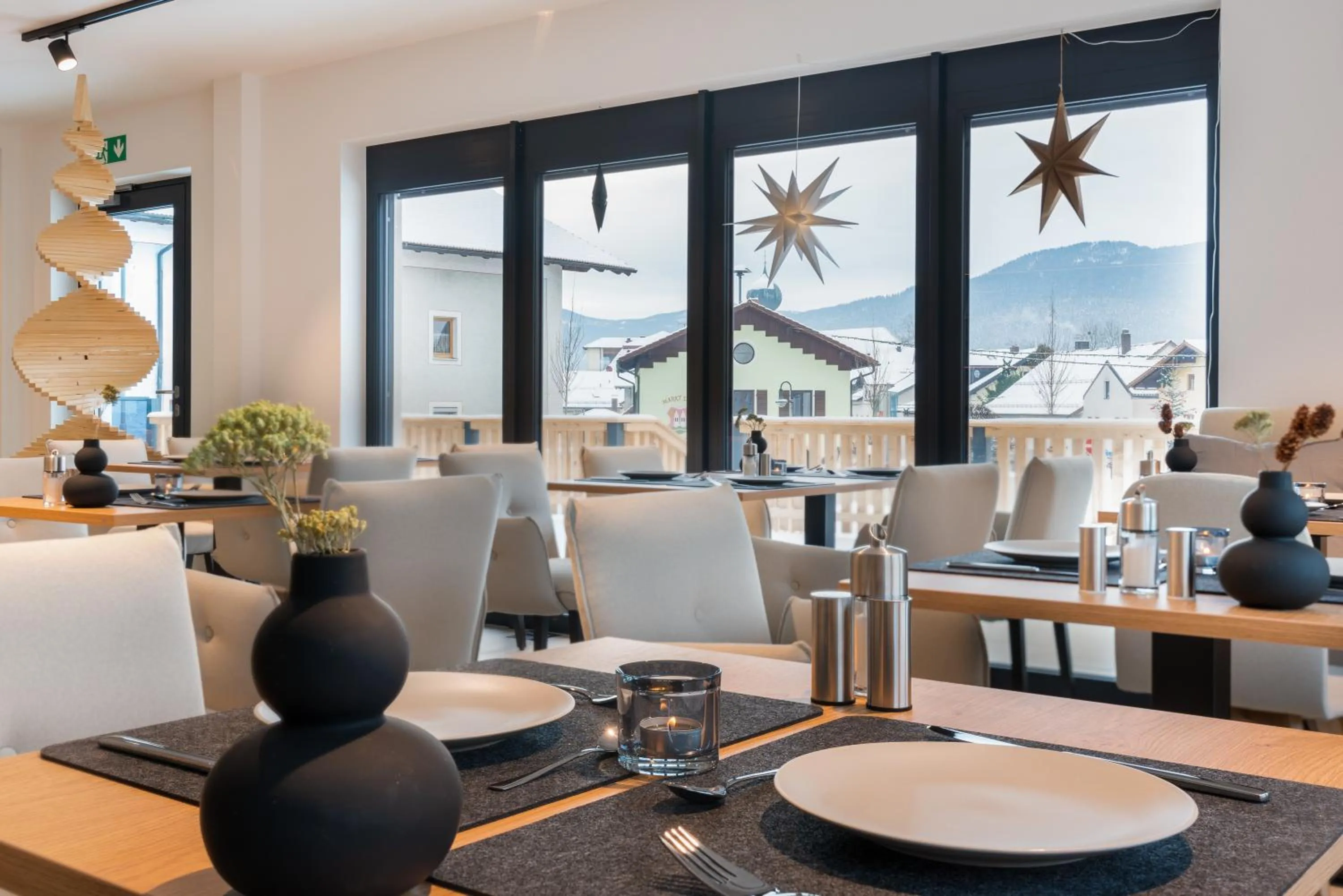 Restaurant/places to eat in zeitlang by Rösslwirt