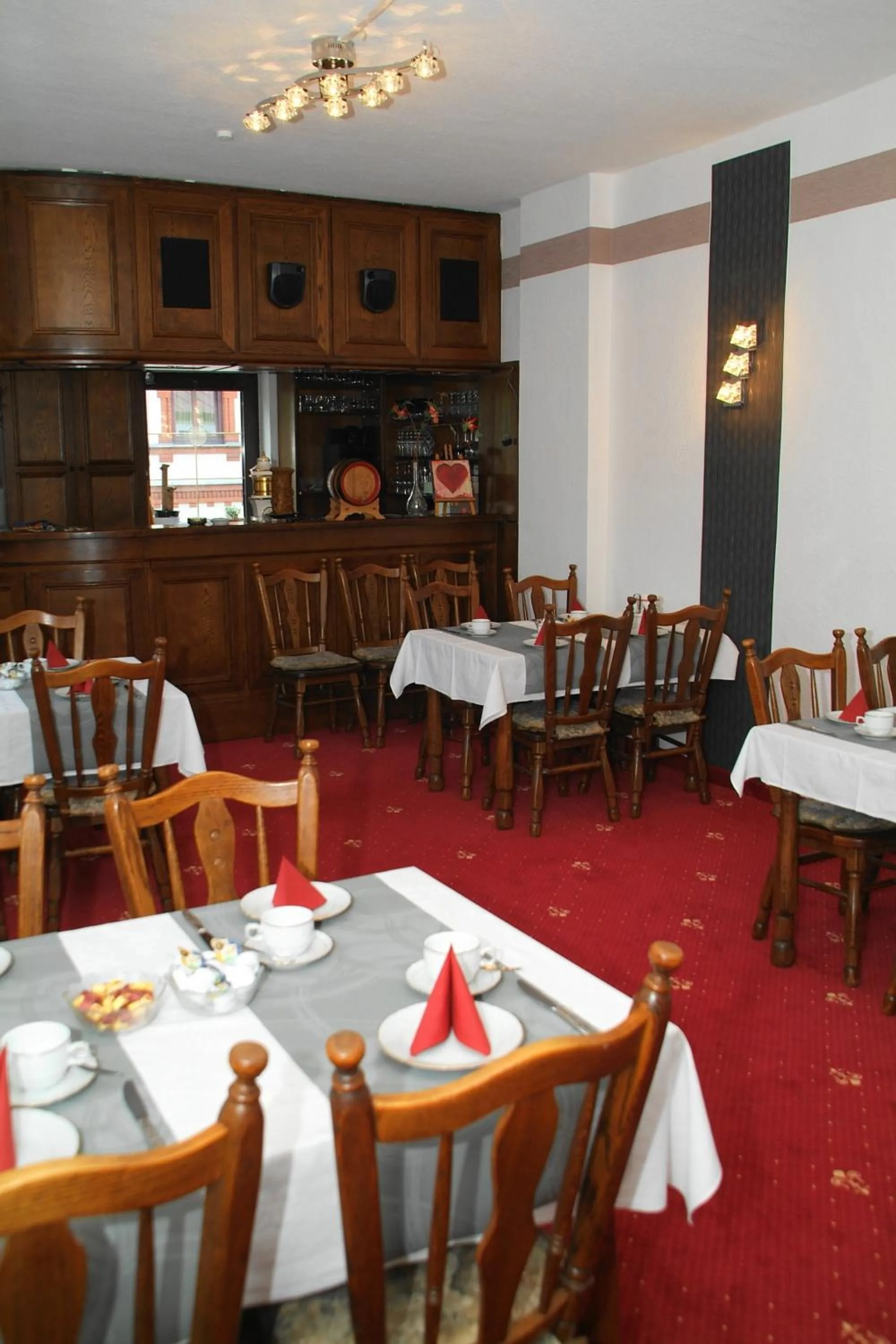 Restaurant/places to eat in Hotel Jägerhalle