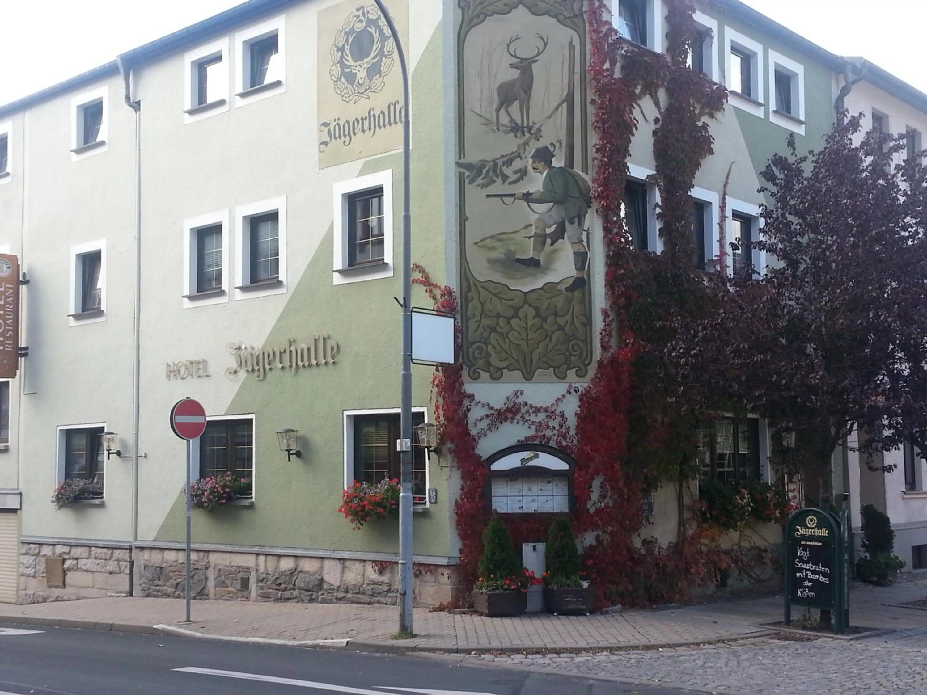 Facade/entrance in Hotel Jägerhalle