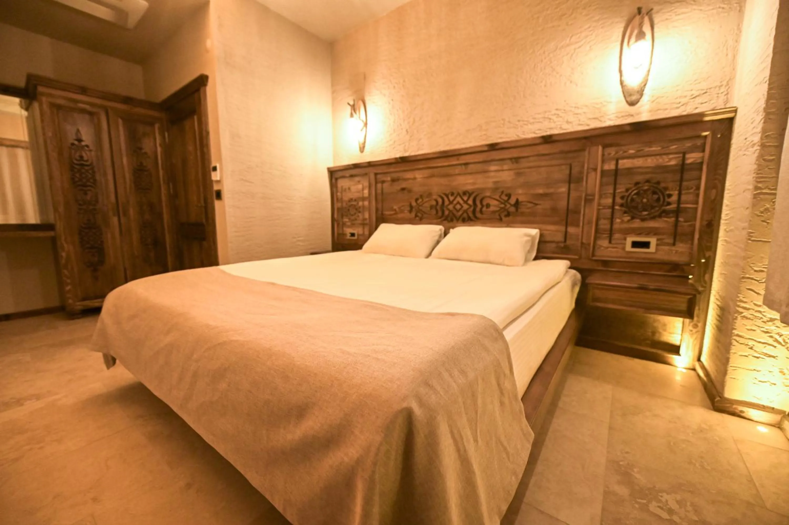 Bed in Louis Cappadocia