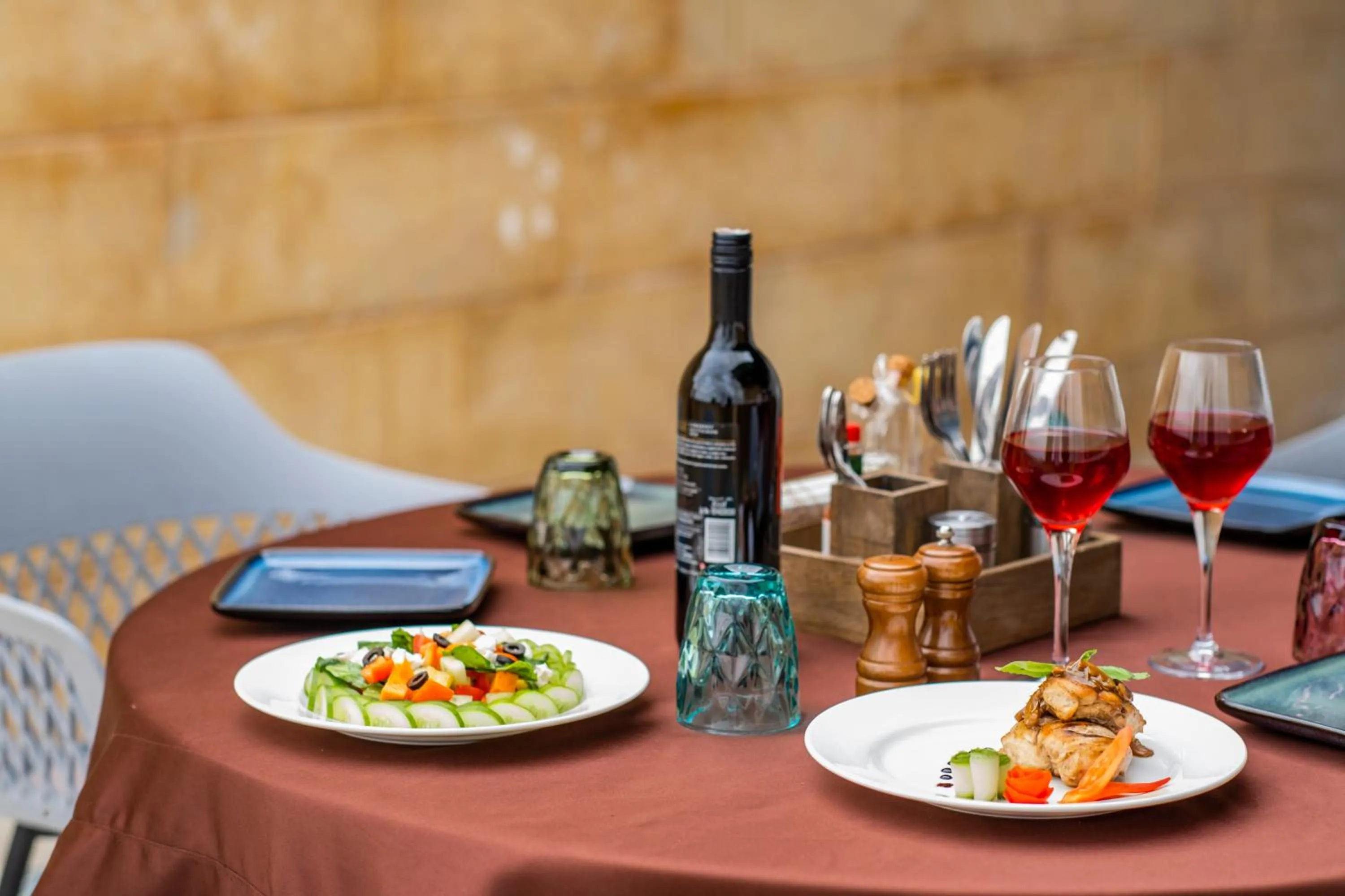 Food and drinks in Rupal Residency