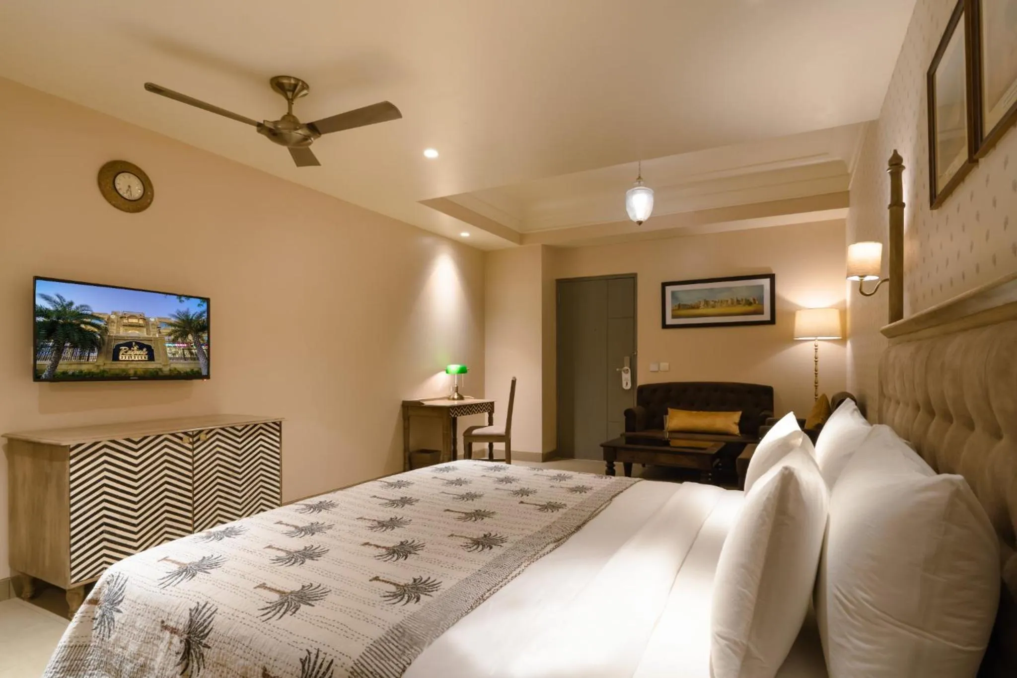 TV and multimedia, Bed in Rupal Residency