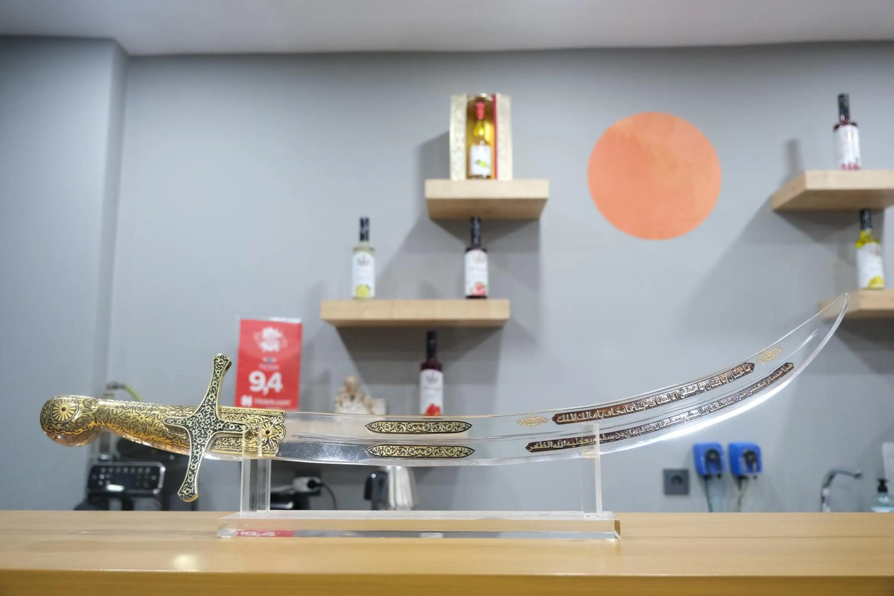 Restaurant/places to eat in The Pearl Airport Hotel