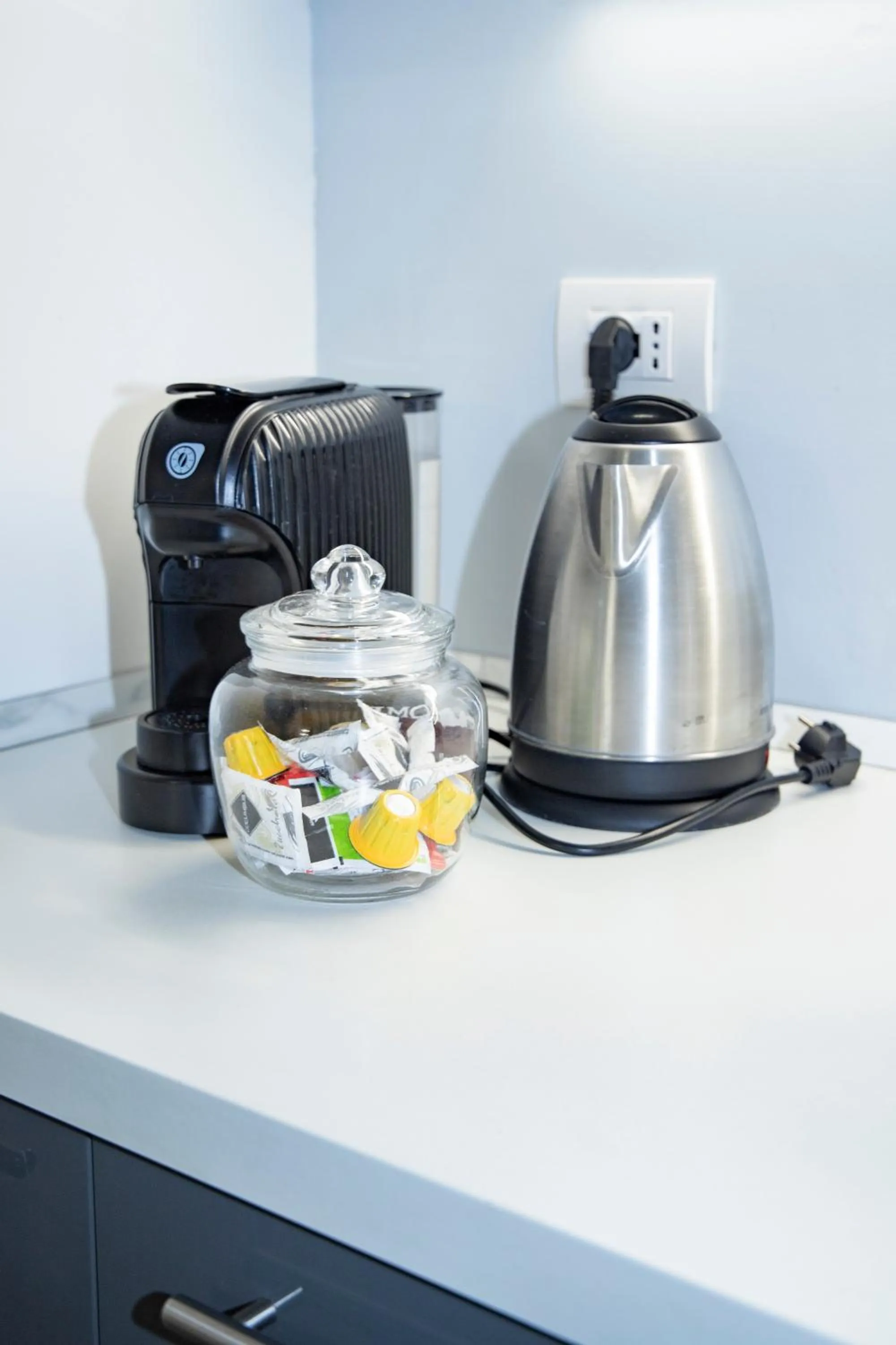Coffee/tea facilities in Easy Milano - Rooms and Apartments Navigli