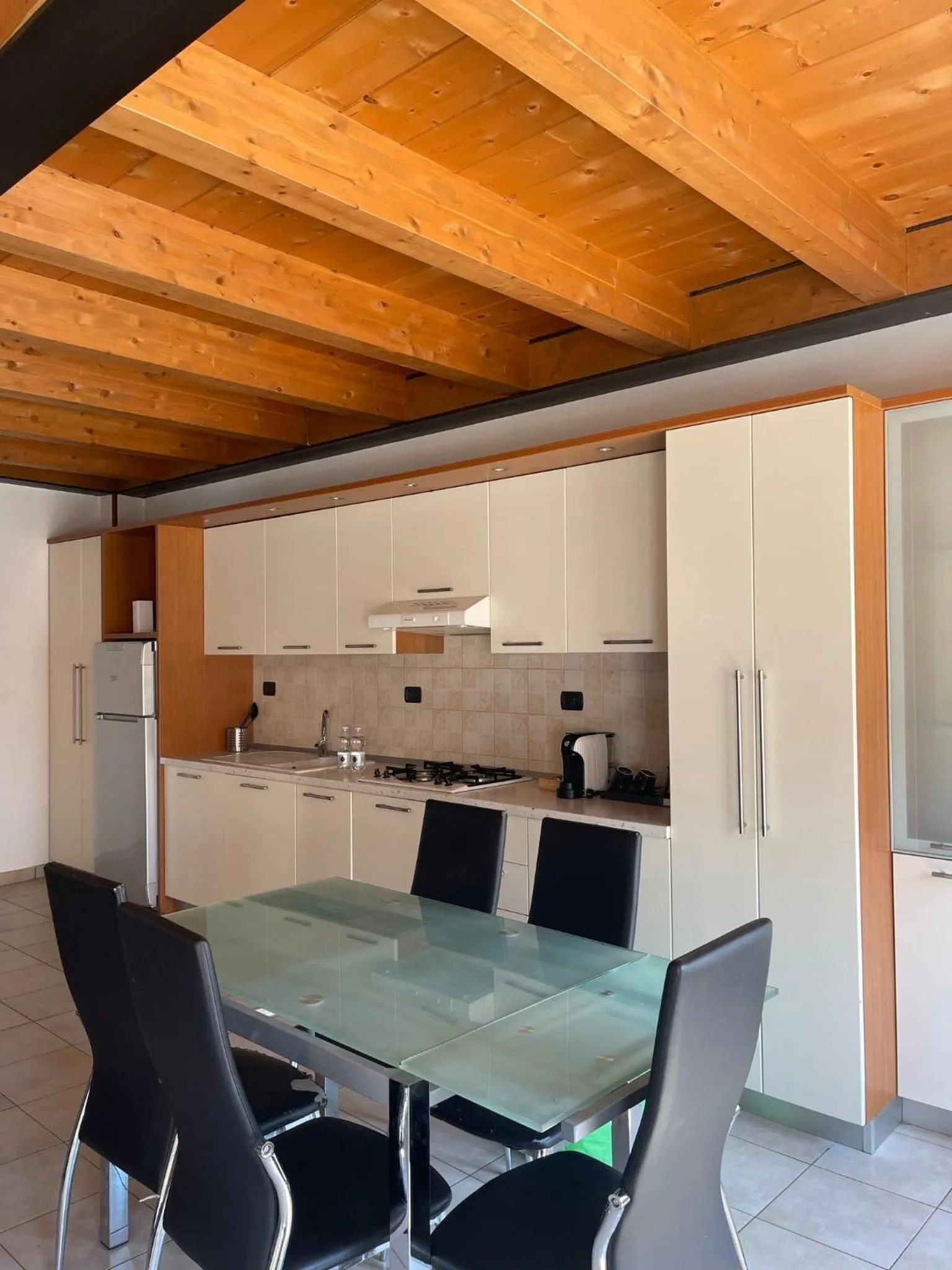 Kitchen or kitchenette in Easy Milano - Rooms and Apartments Navigli