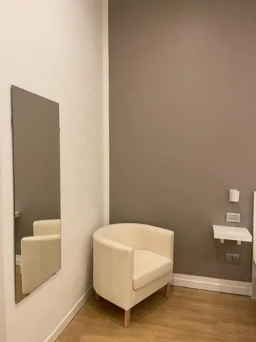 Bedroom in Easy Milano - Rooms and Apartments Navigli