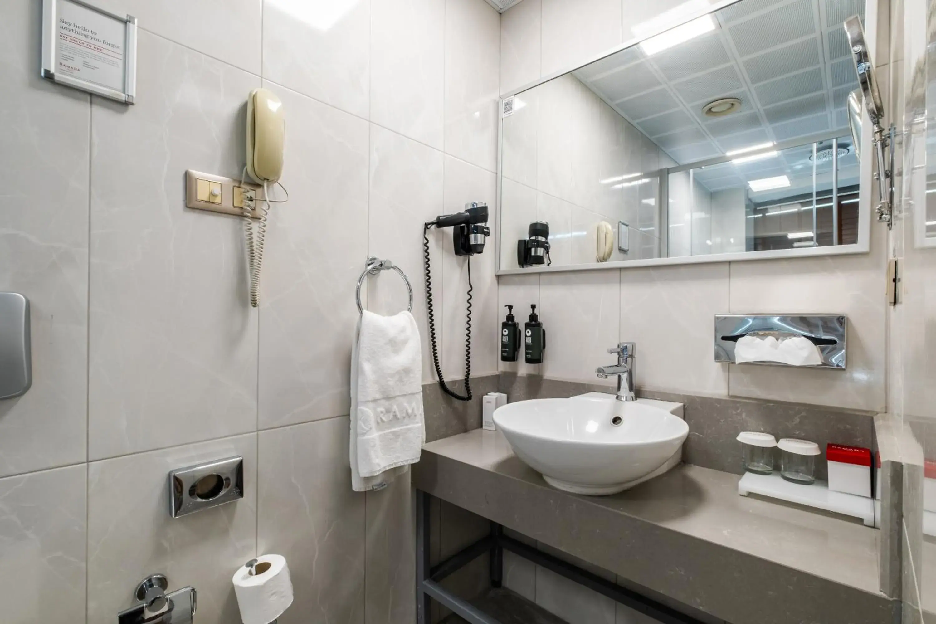 Twin Room in Ramada by Wyndham Ankara Twin Room in Ramada by Wyndham Ankara