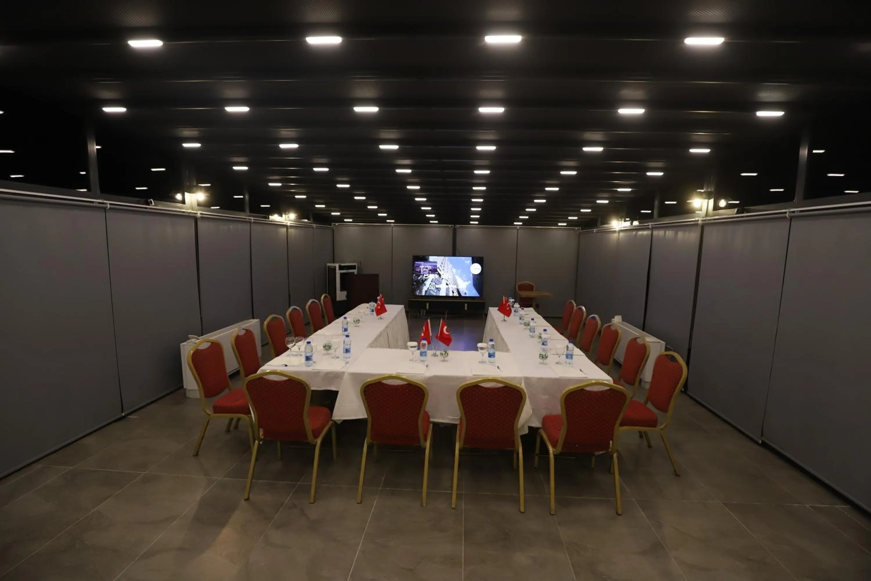 Meeting/conference room in CK Farabi Hotel