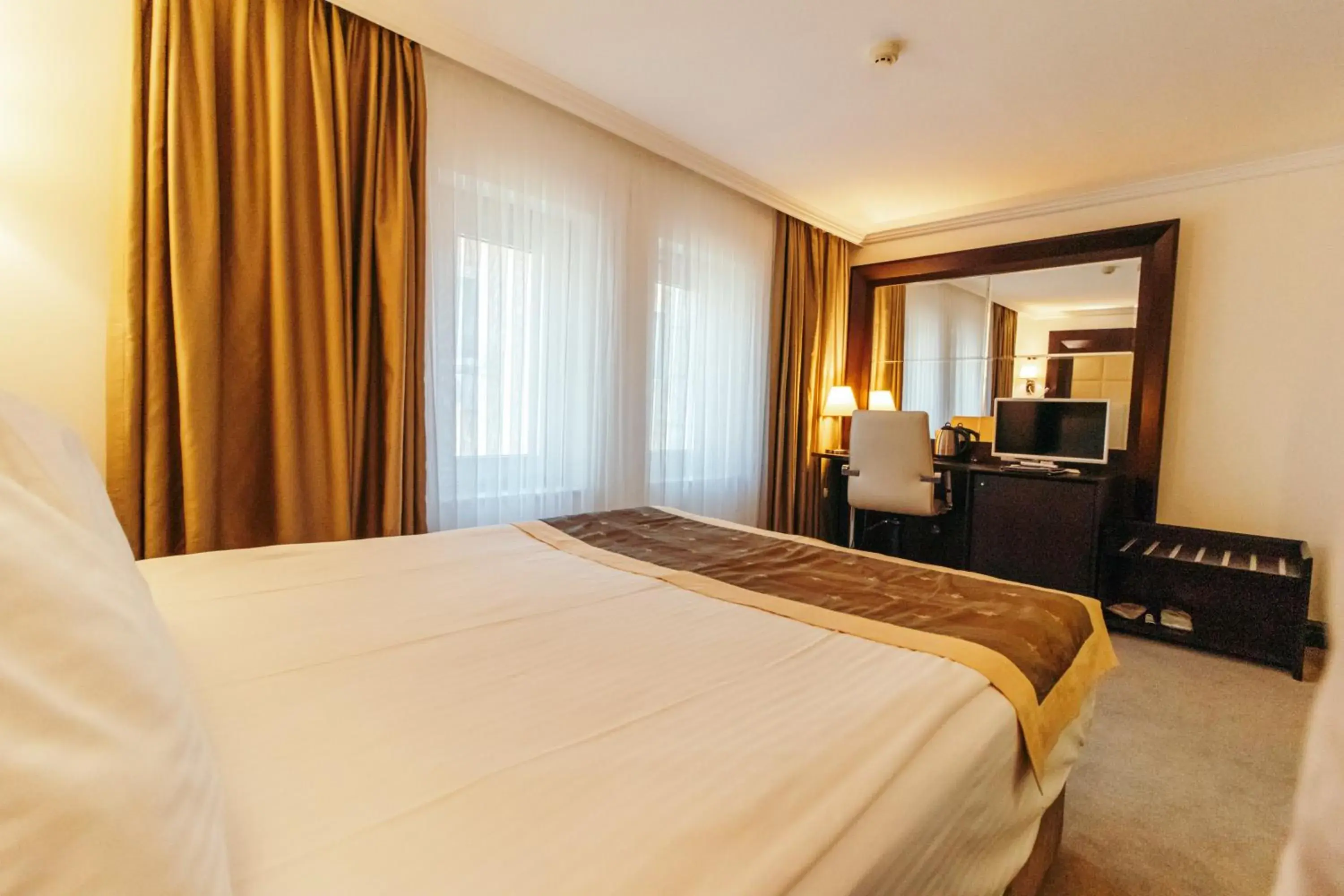 Double Room in CK Farabi Hotel Double Room in CK Farabi Hotel