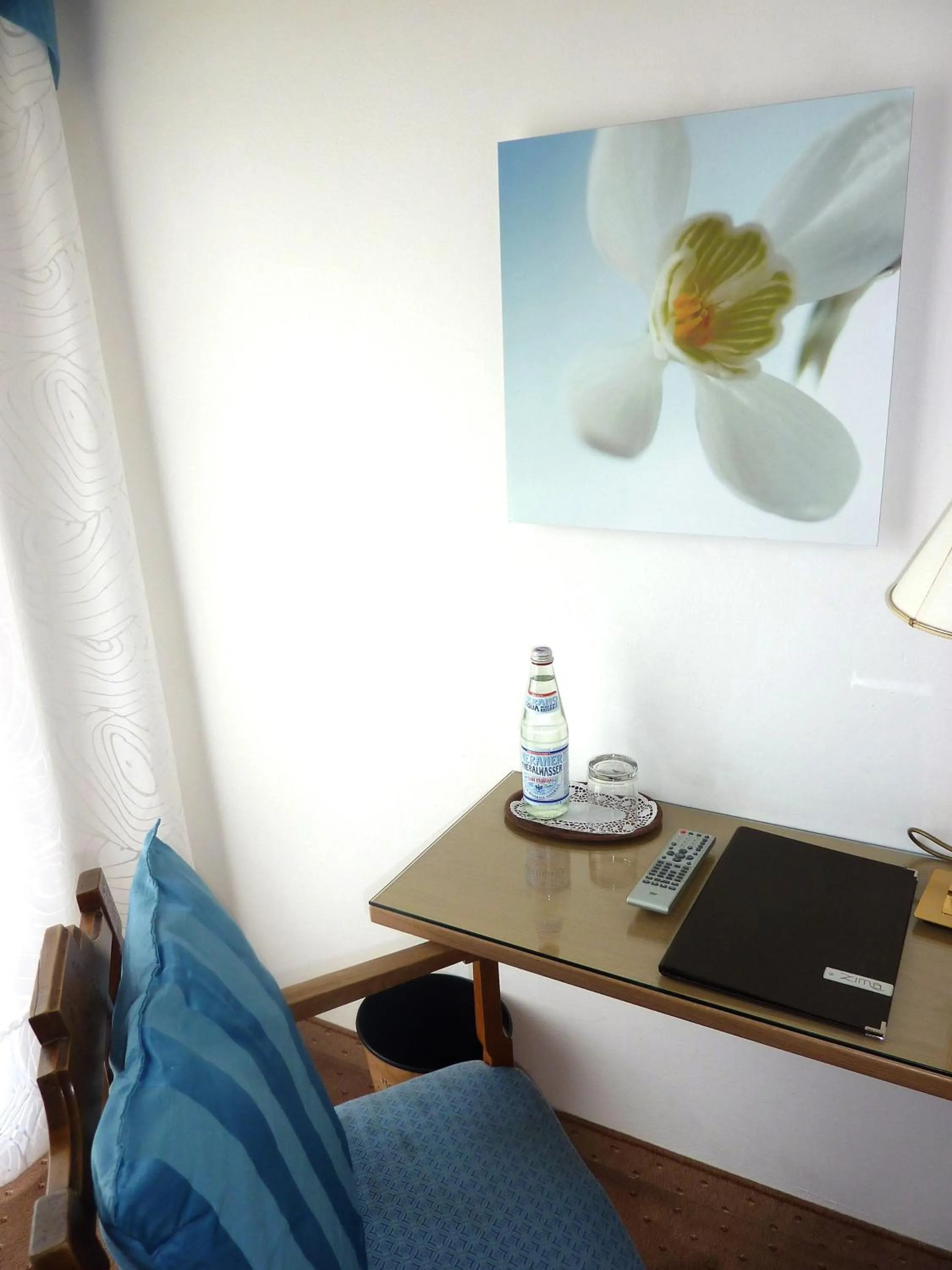 Seating area in Hotel Zima