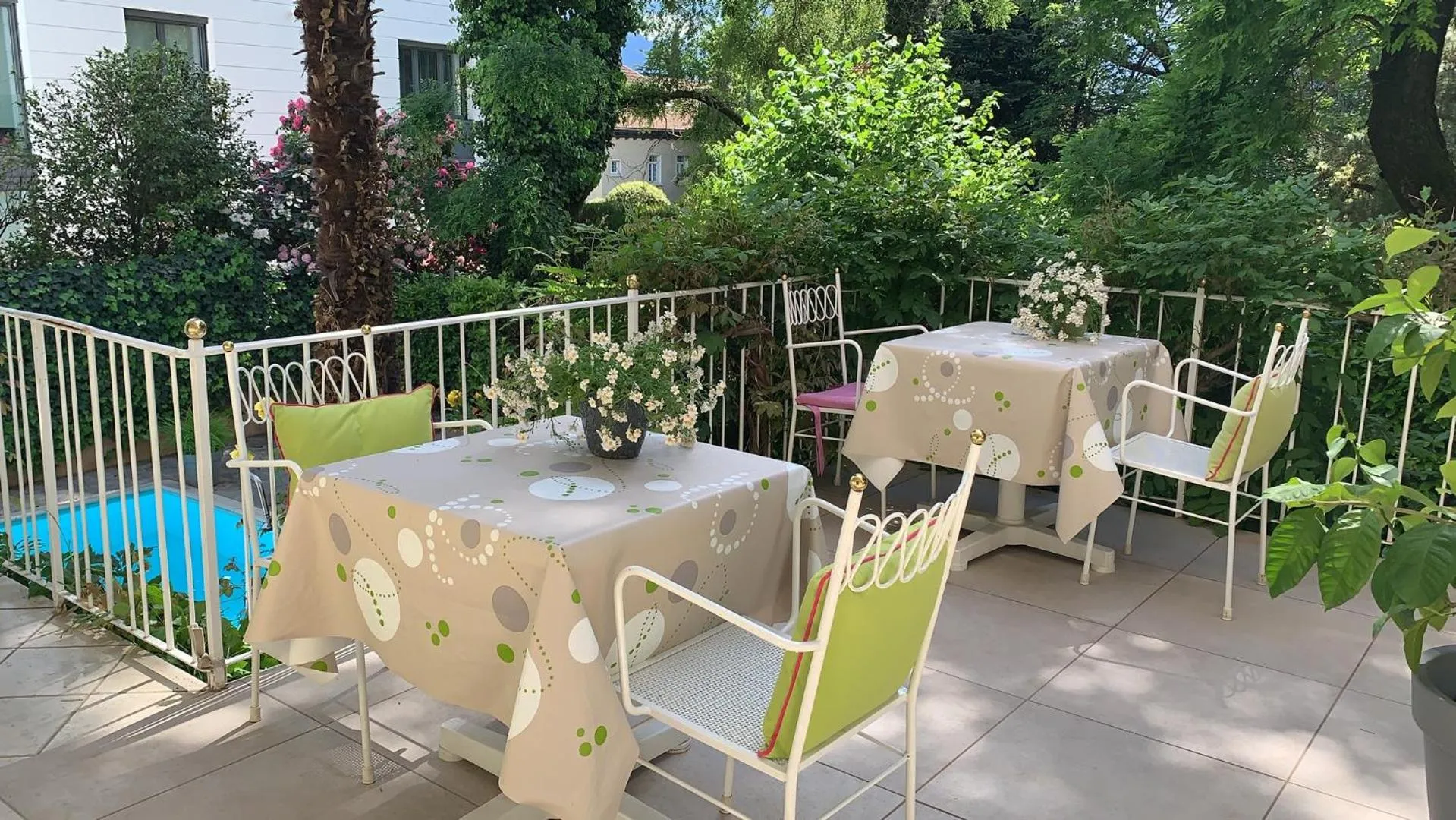 Breakfast in Hotel Zima