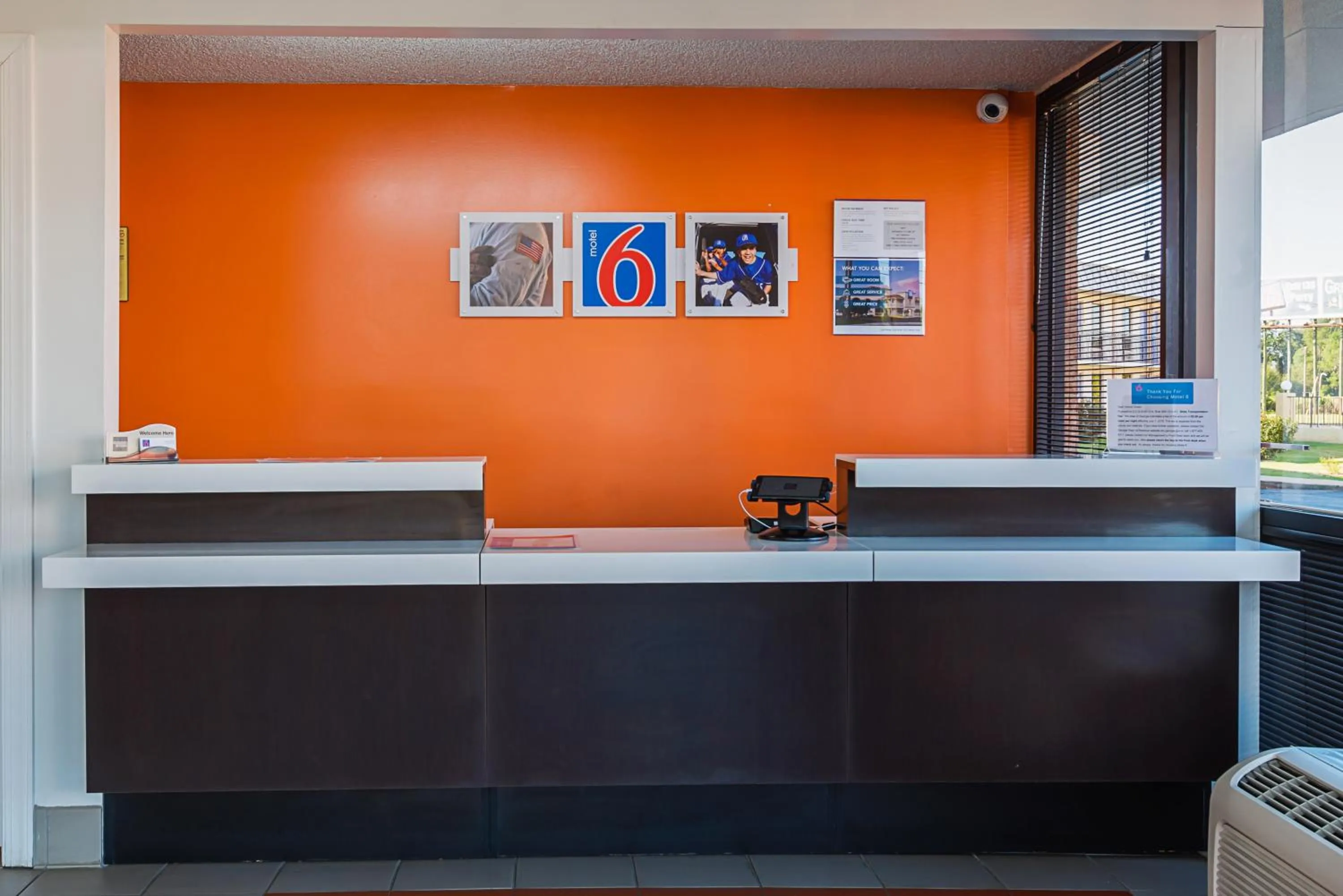 Lobby or reception in Motel 6-Perry, GA
