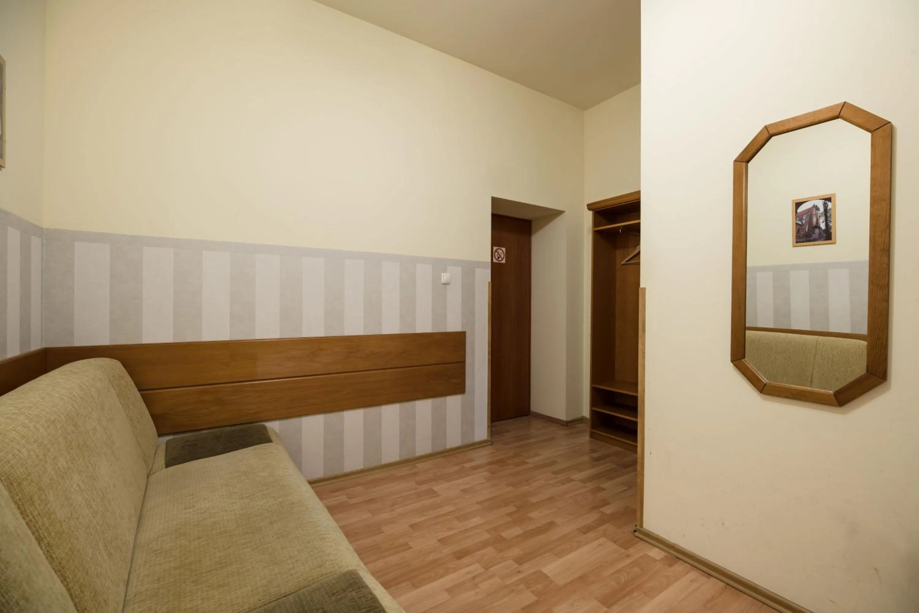 Photo of the whole room in Golden Lion Guest Rooms Szewska 19