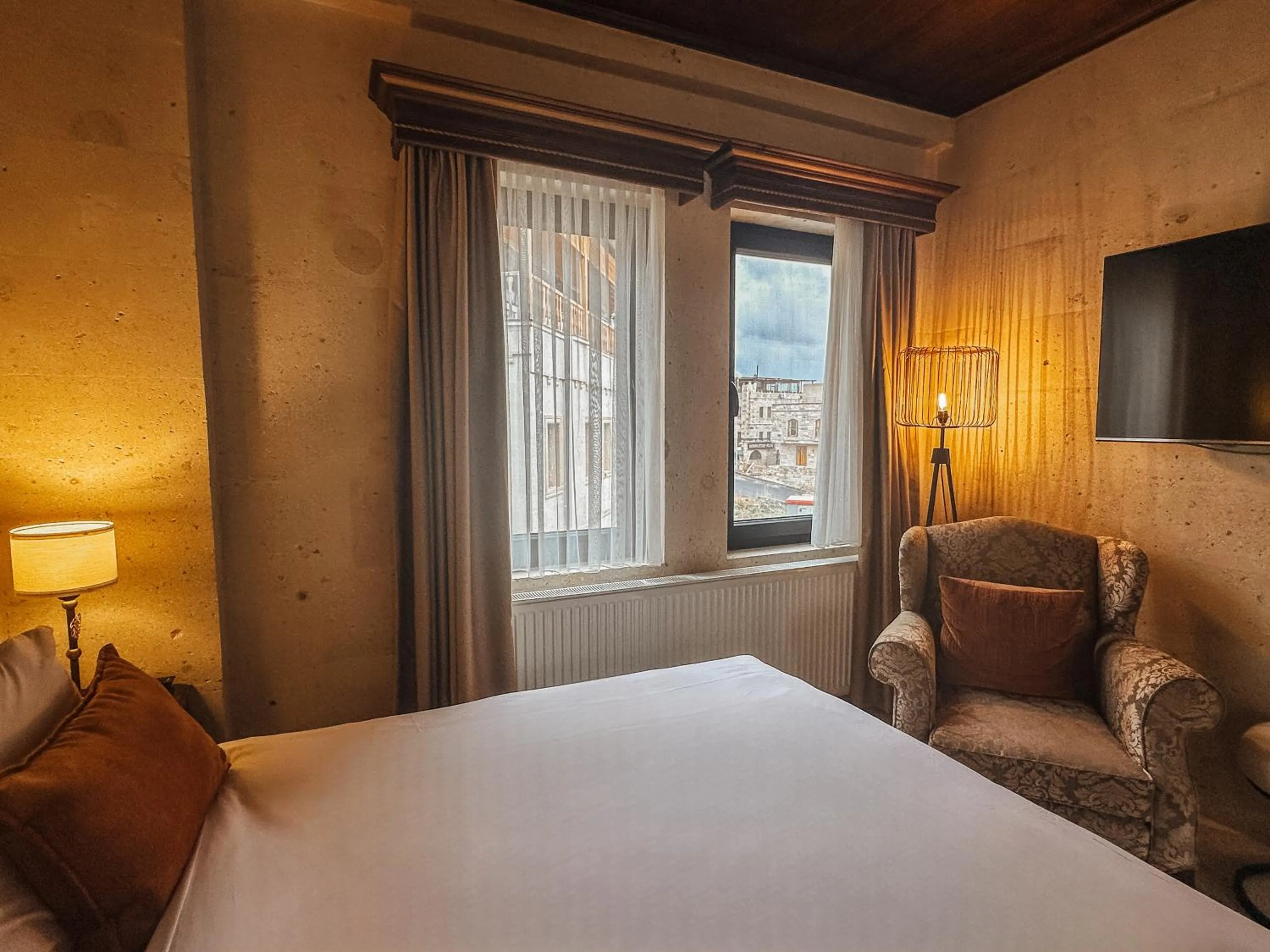 Bed in Osmanli Cappadocia Hotel