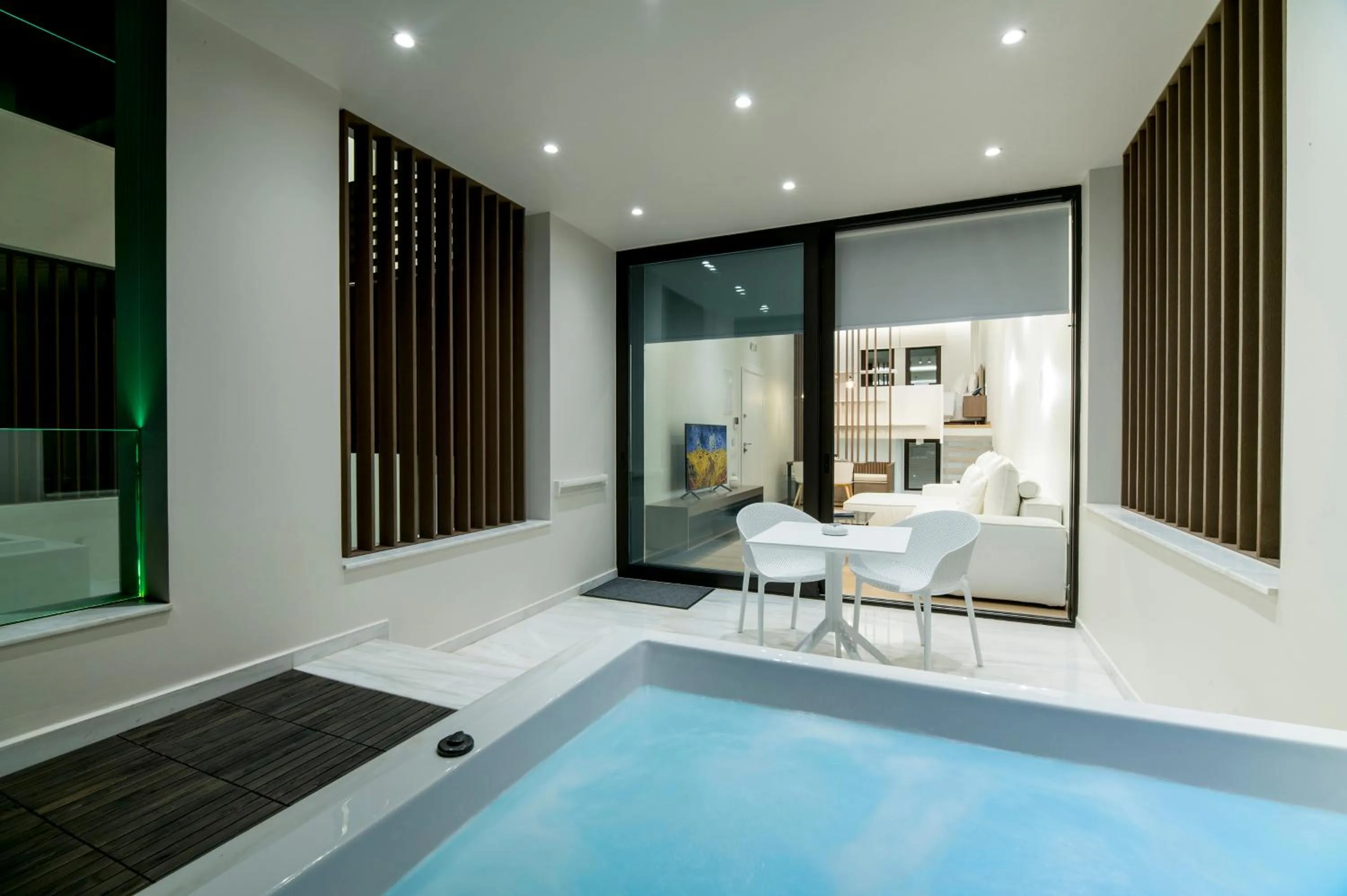 GM exclusive Luxury Suites & SPA