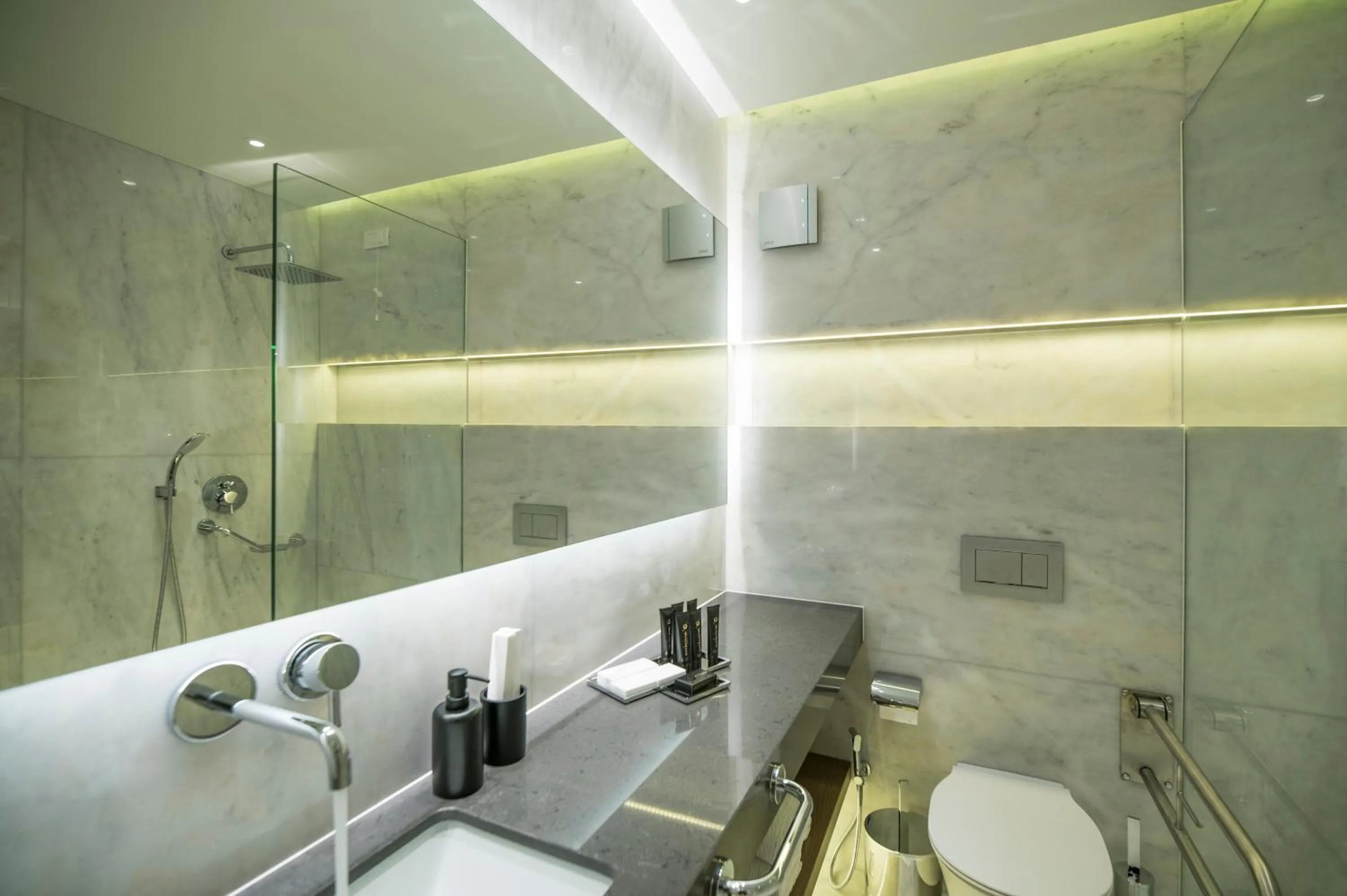 GM exclusive Luxury Suites & SPA