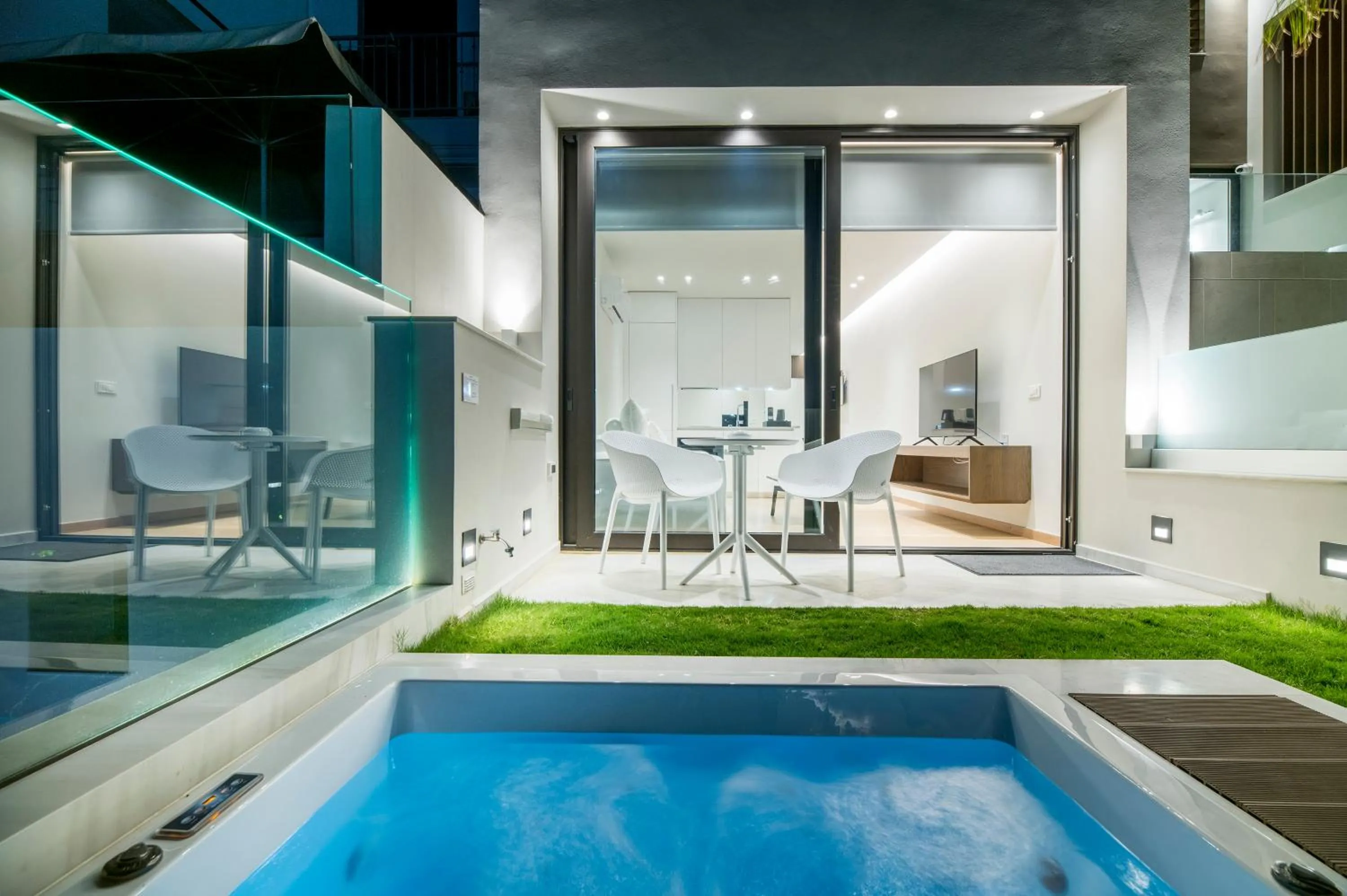 GM exclusive Luxury Suites & SPA