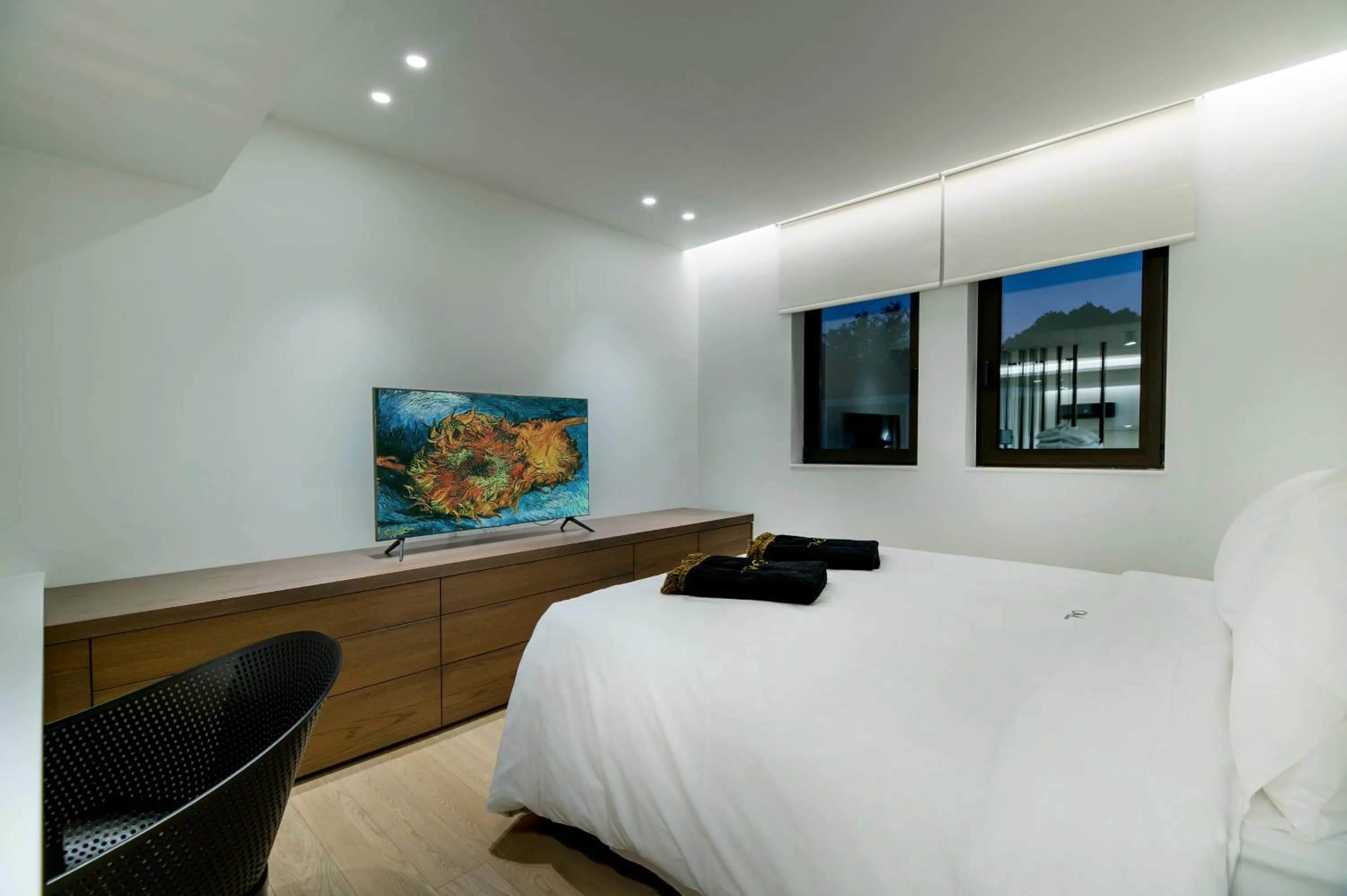 Bed in GM exclusive Luxury Suites & SPA