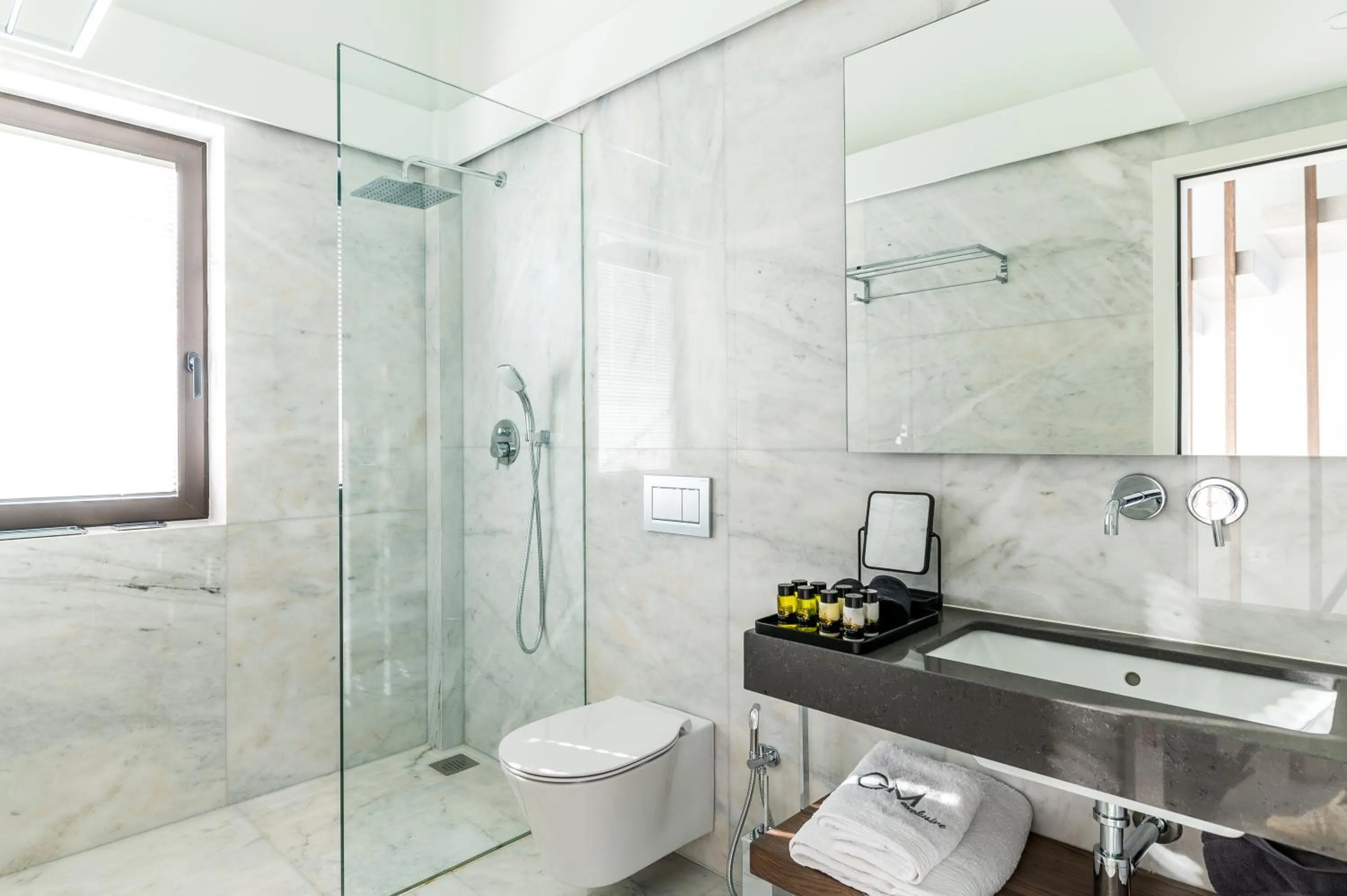 GM exclusive Luxury Suites & SPA