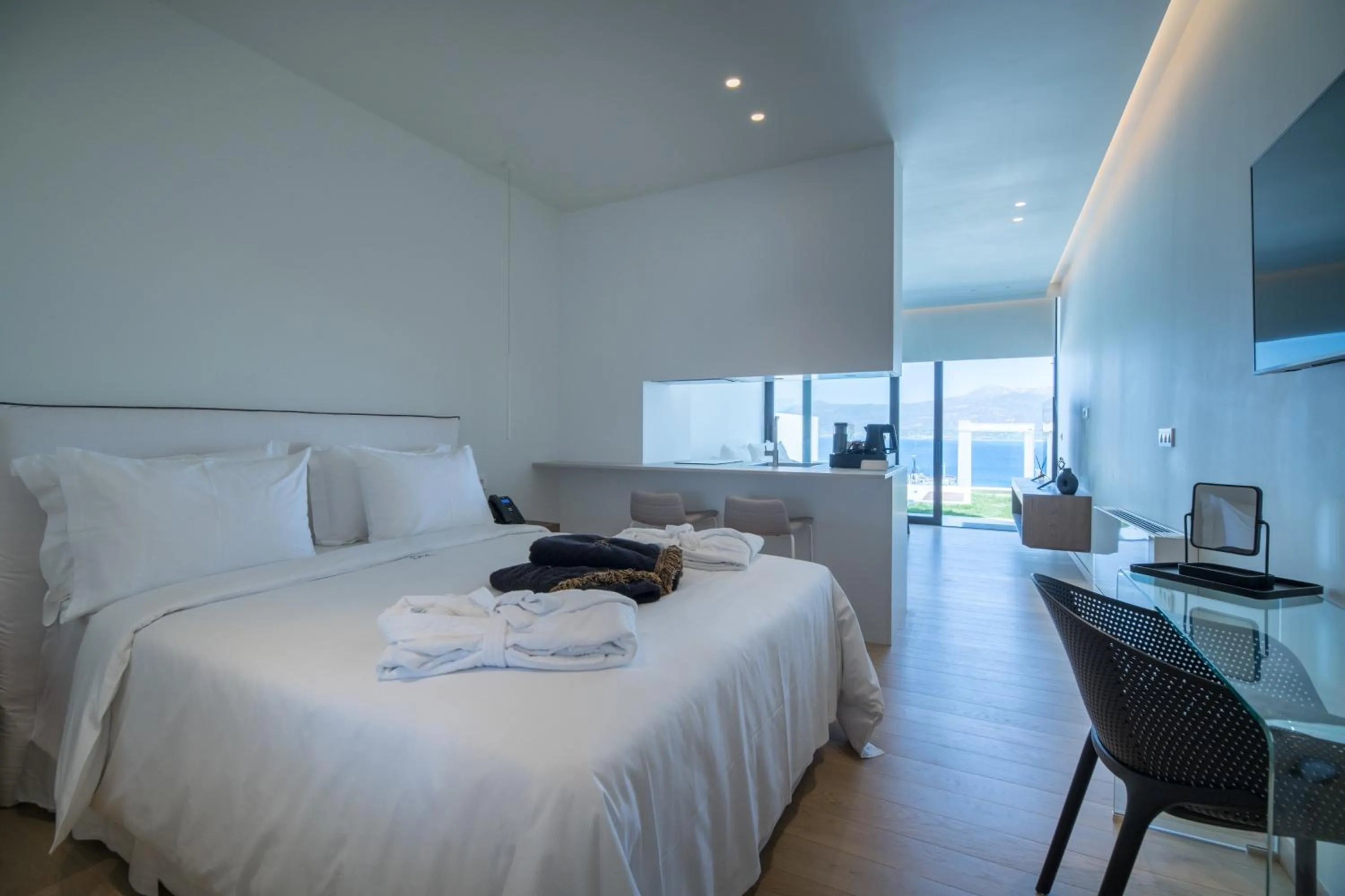 Bed in GM exclusive Luxury Suites & SPA