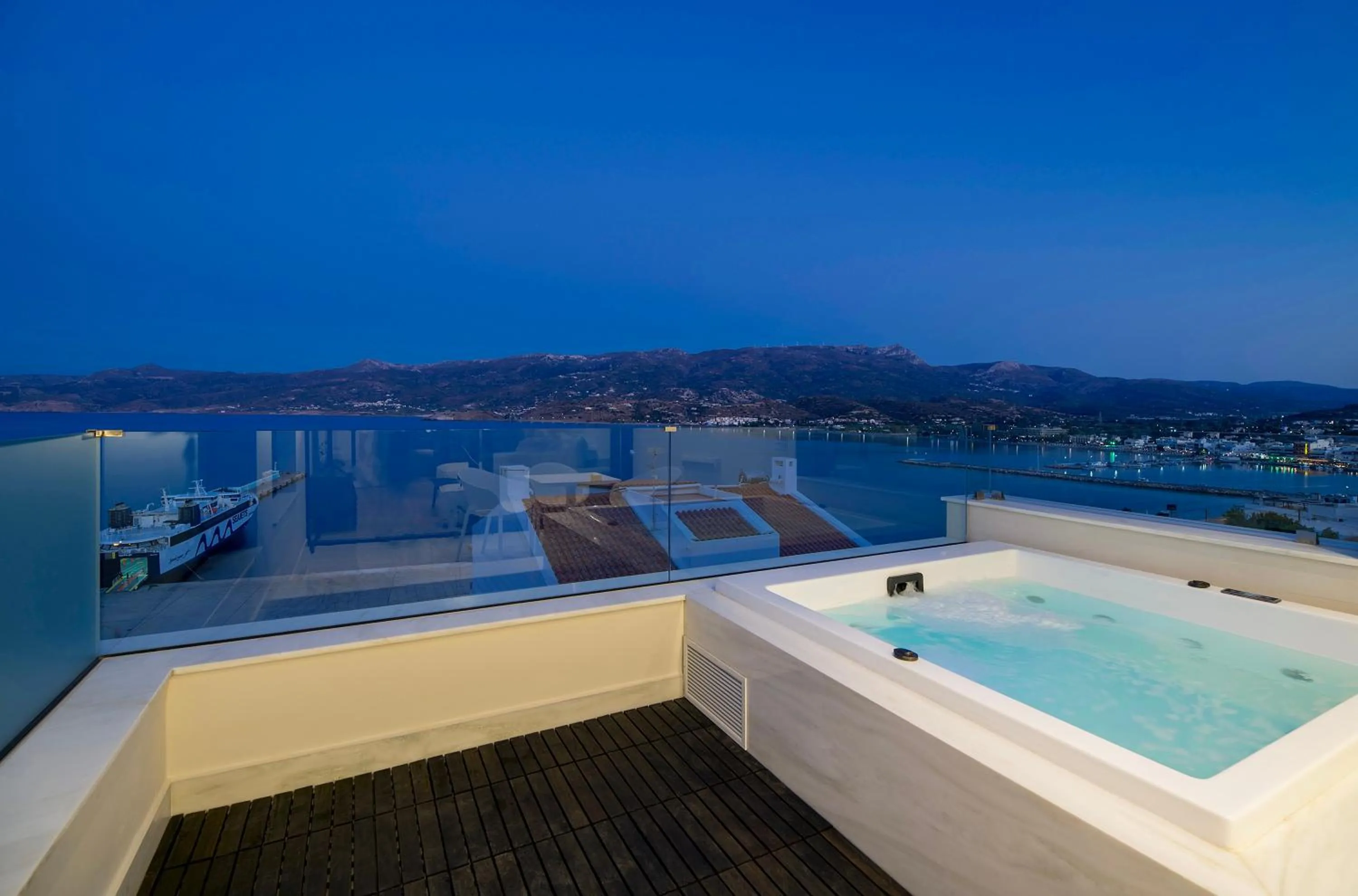 GM exclusive Luxury Suites & SPA