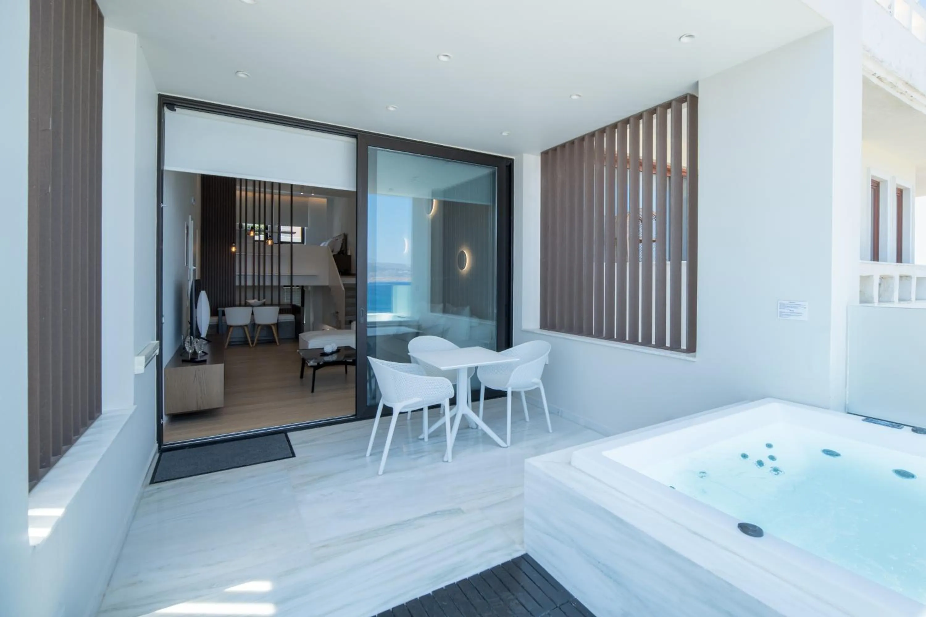 GM exclusive Luxury Suites & SPA