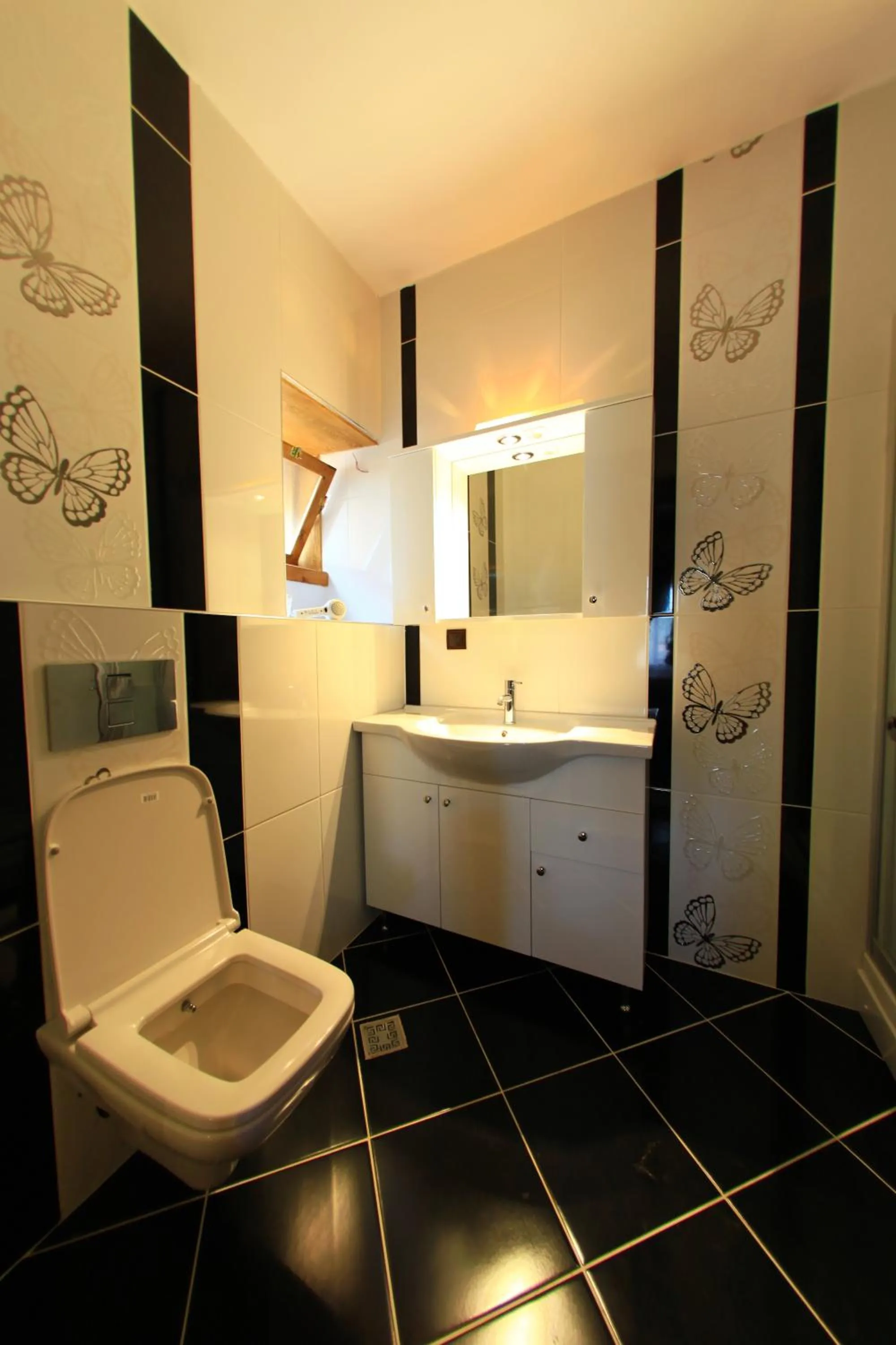 Bathroom in Bacchus Pension