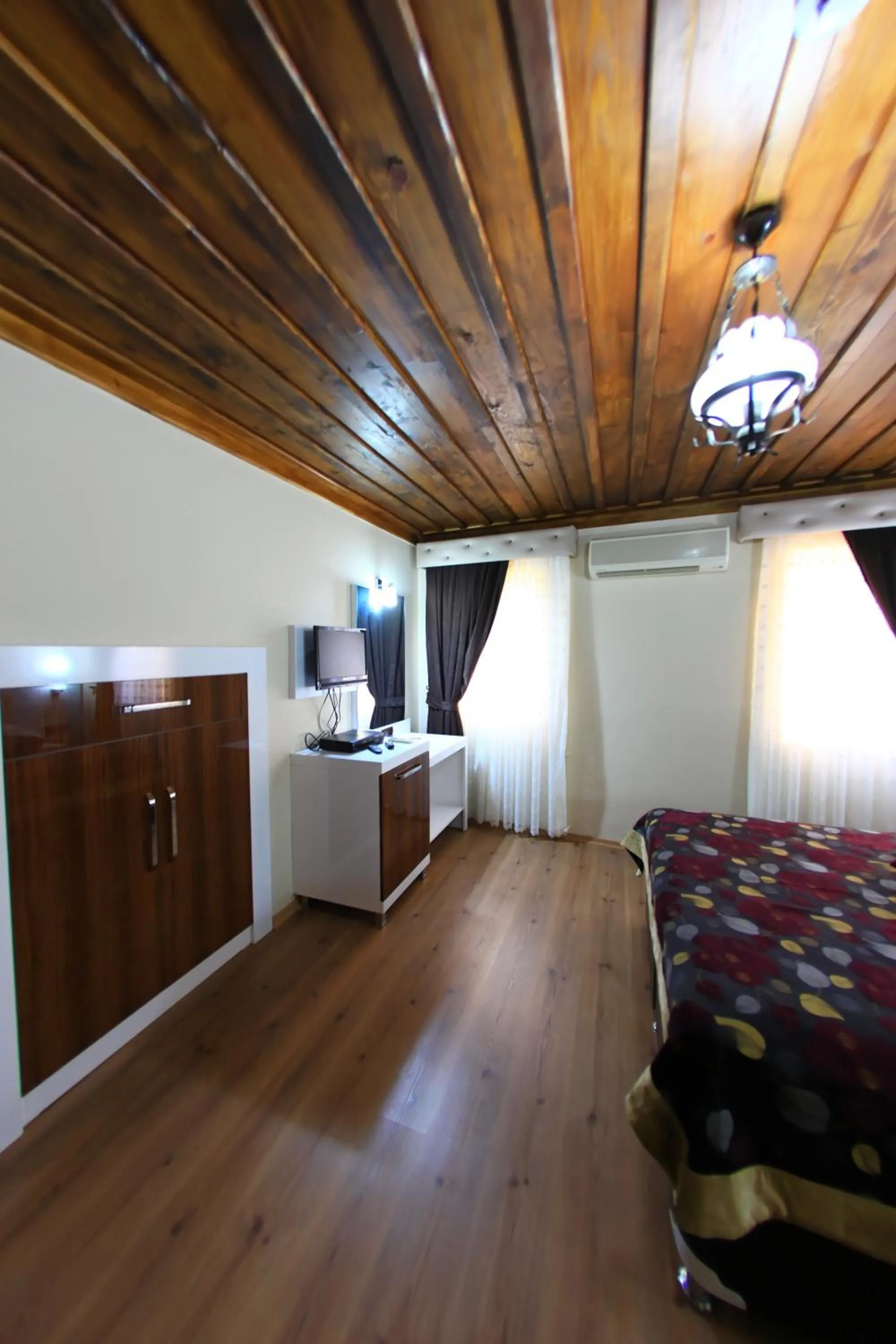 Photo of the whole room, Bed in Bacchus Pension