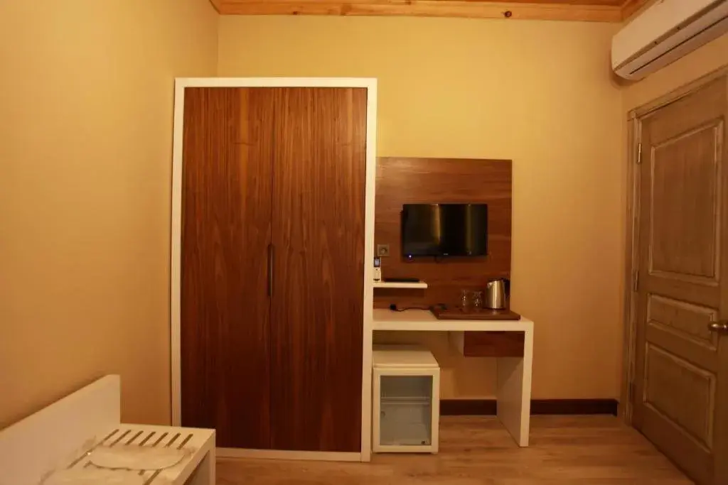 Deluxe Triple Room in Bacchus Pension Deluxe Triple Room in Bacchus Pension