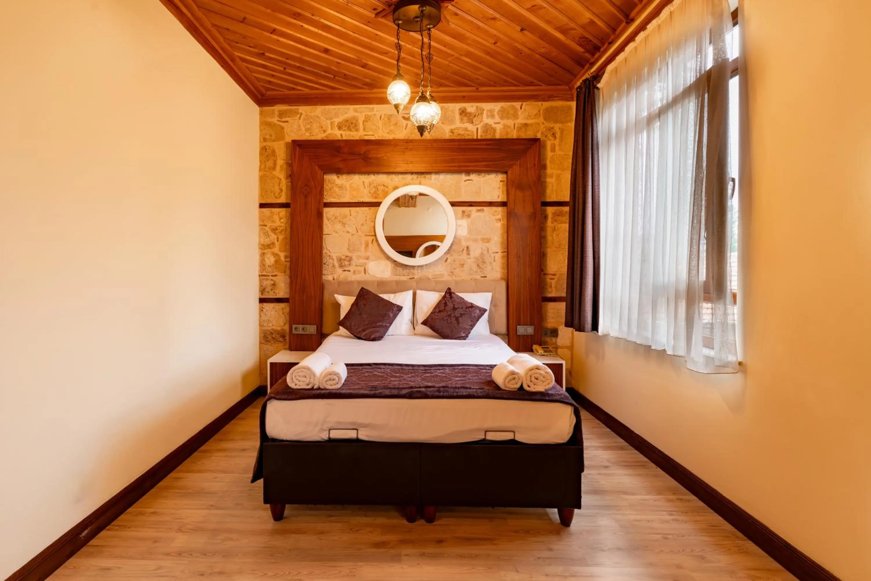 Bedroom, Bed in Bacchus Pension