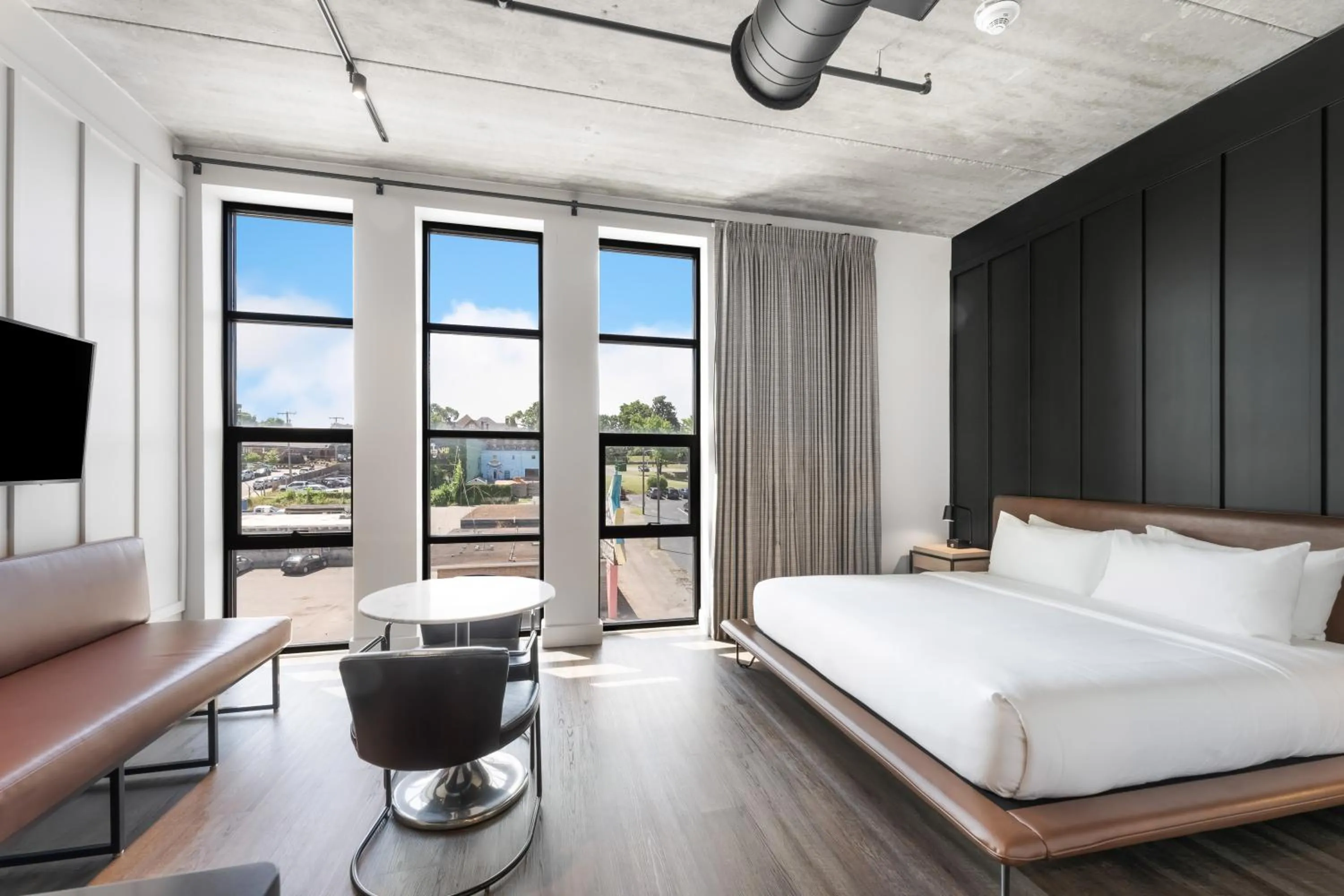 Bedroom, Bed in Waymore's Guest House