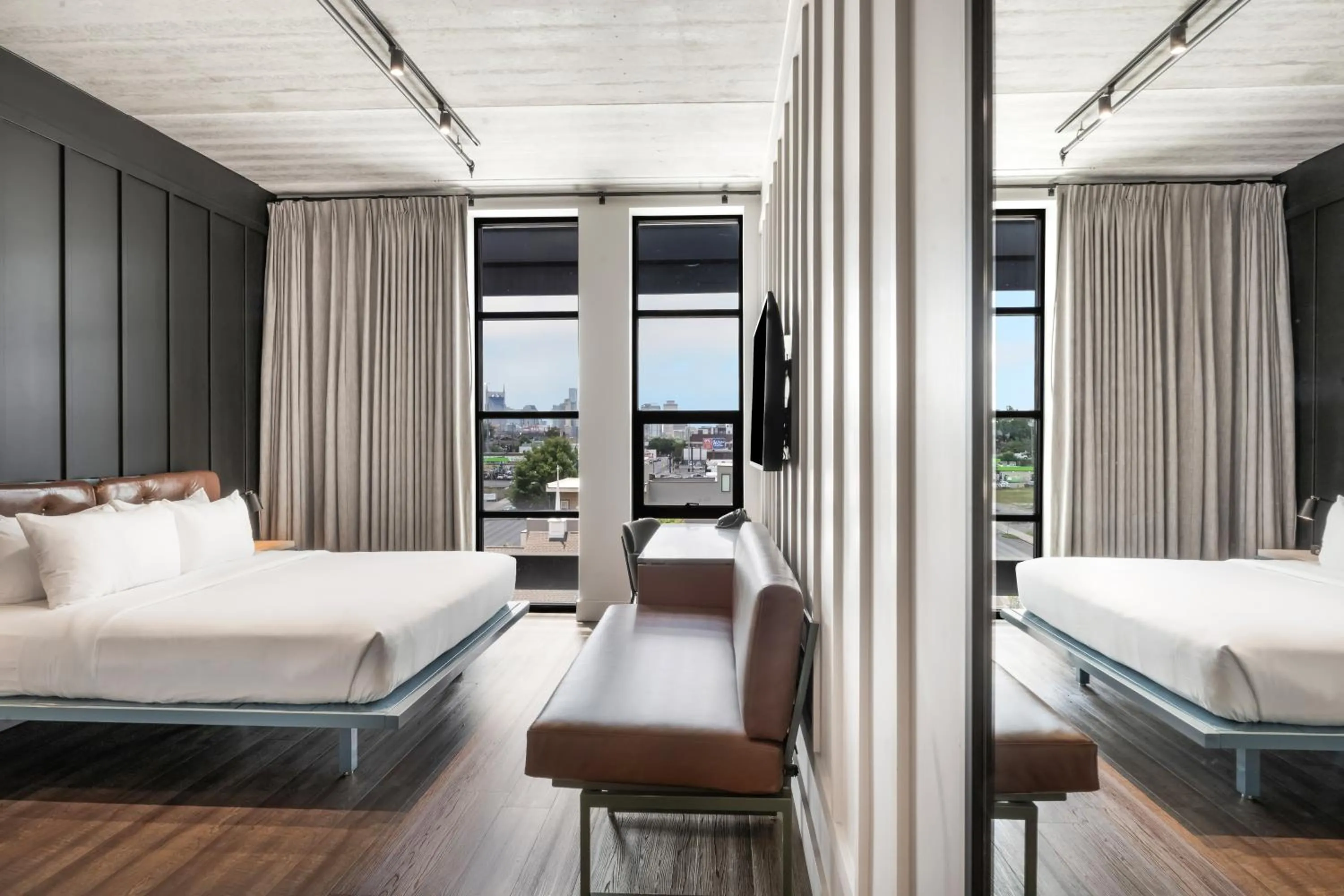 Bedroom, Bed in Waymore's Guest House