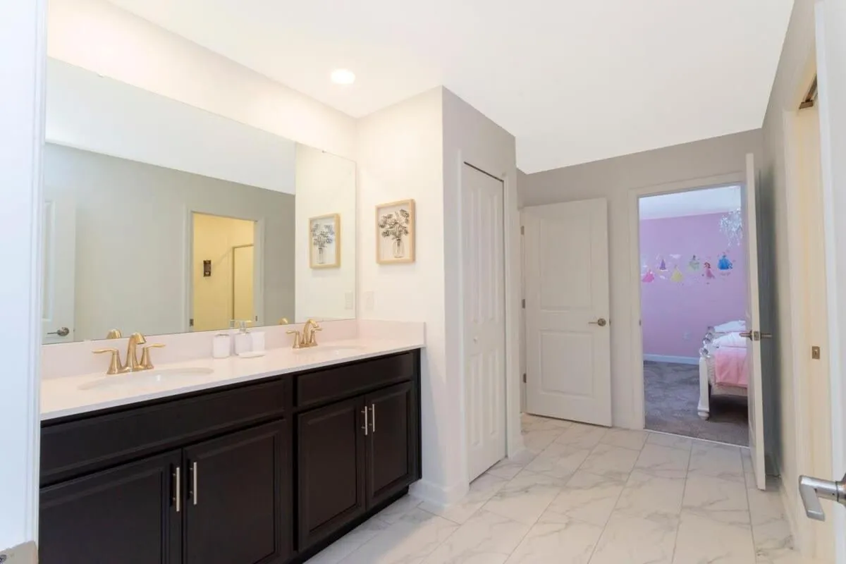 Joyful 8Bd Single Family w Pool @Champions Gate 9262