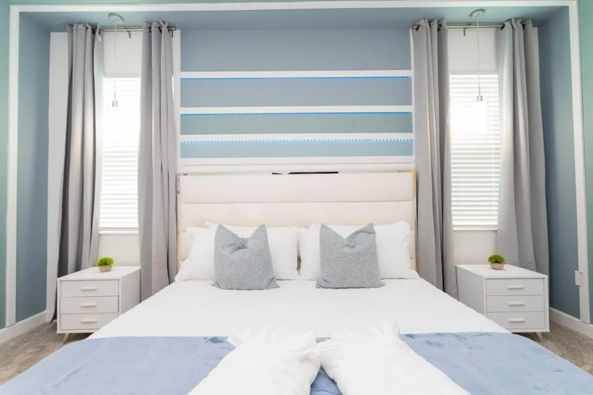 Bed in Joyful 8Bd Single Family w Pool @Champions Gate 9262