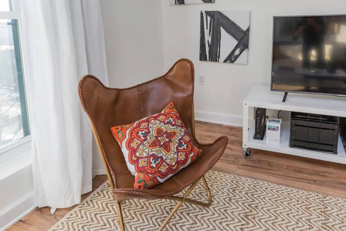 Living room in Music Row Retreat with Pool and Free Parking, Walk to Bars!