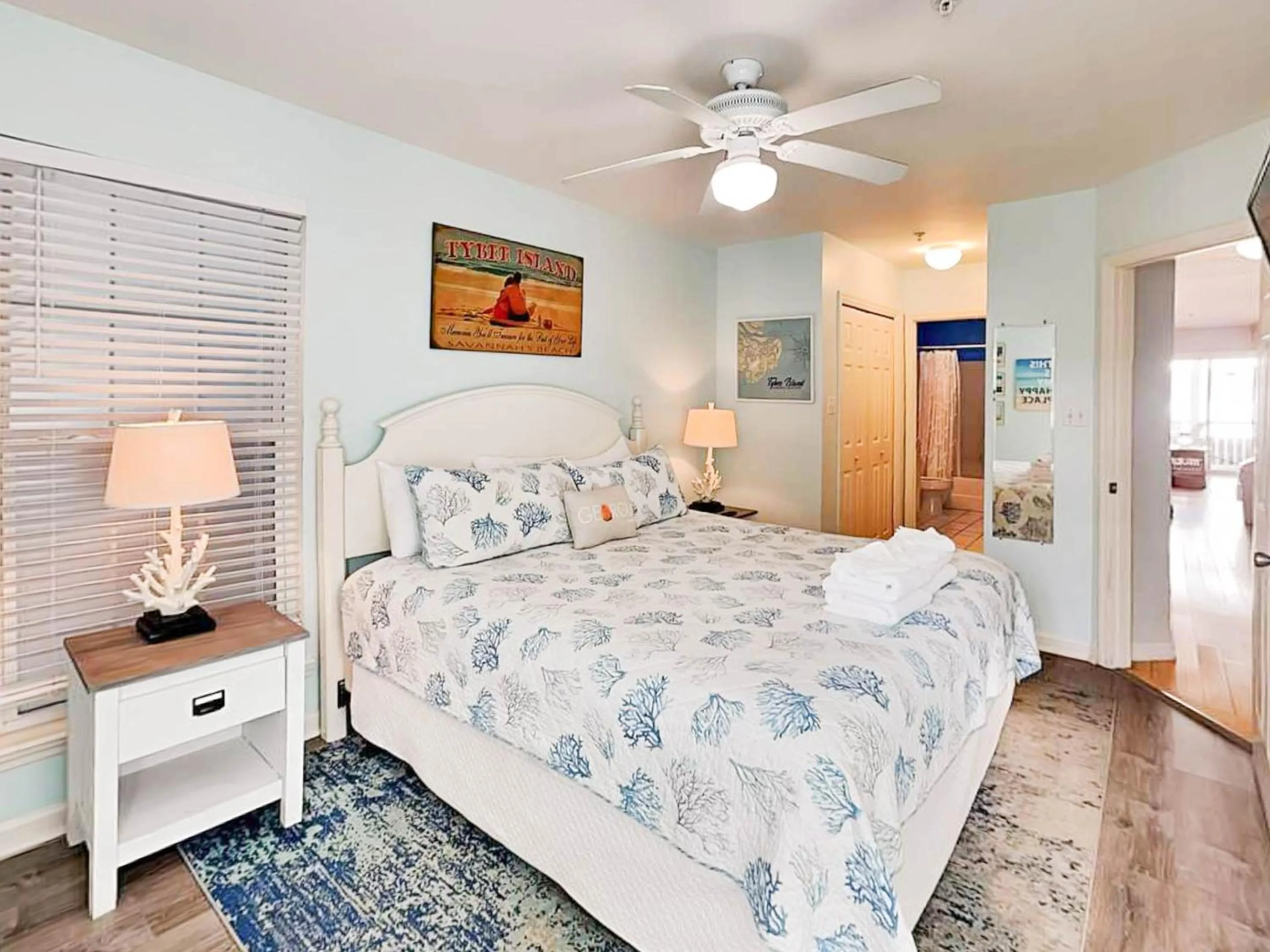 Bed in South Beach Ocean 4