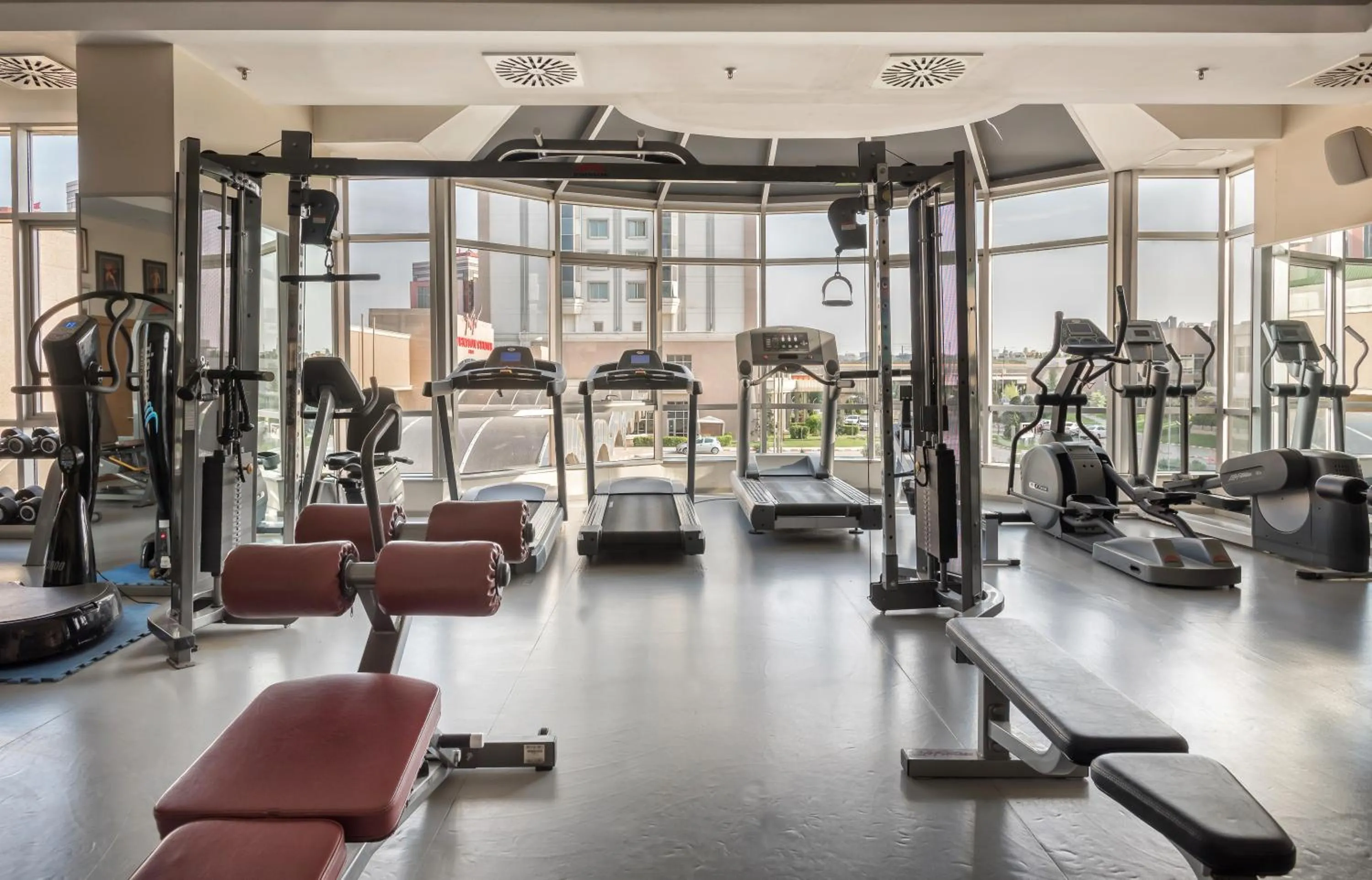 Fitness centre/facilities in WOW Airport Hotel