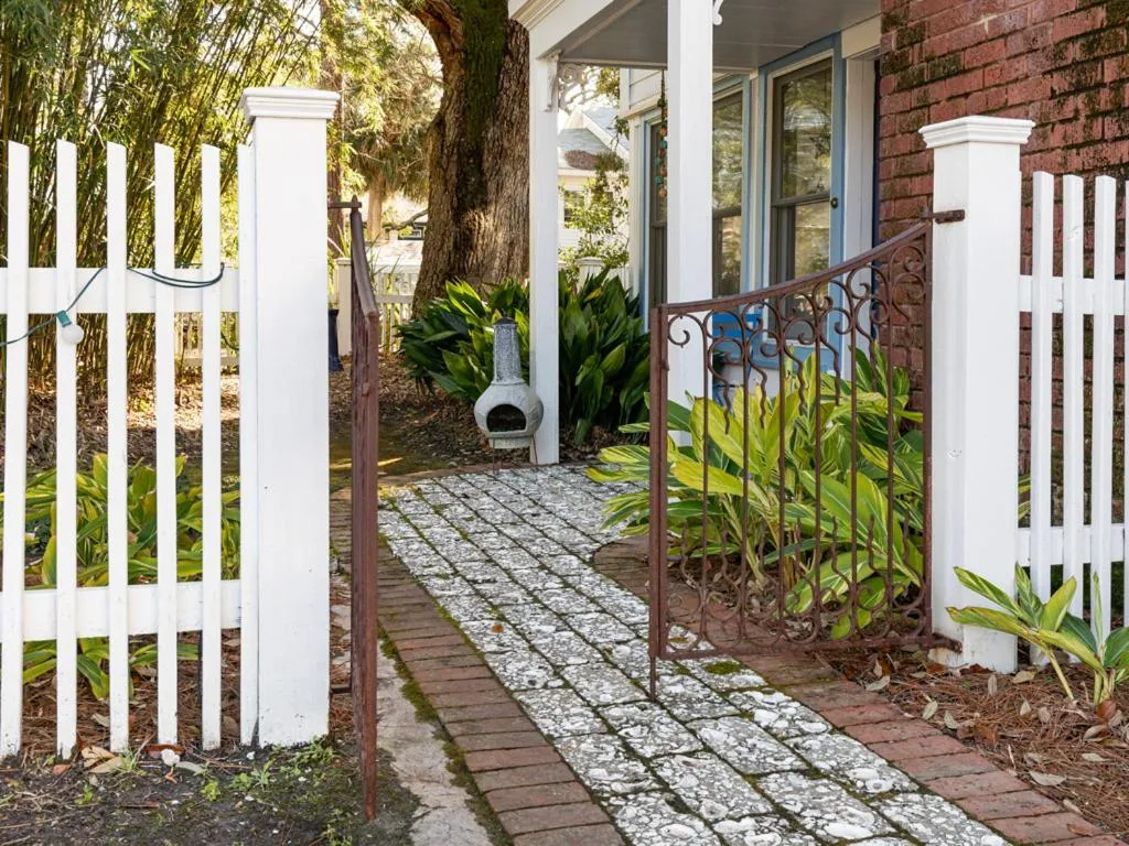 Guiding Light Cottage